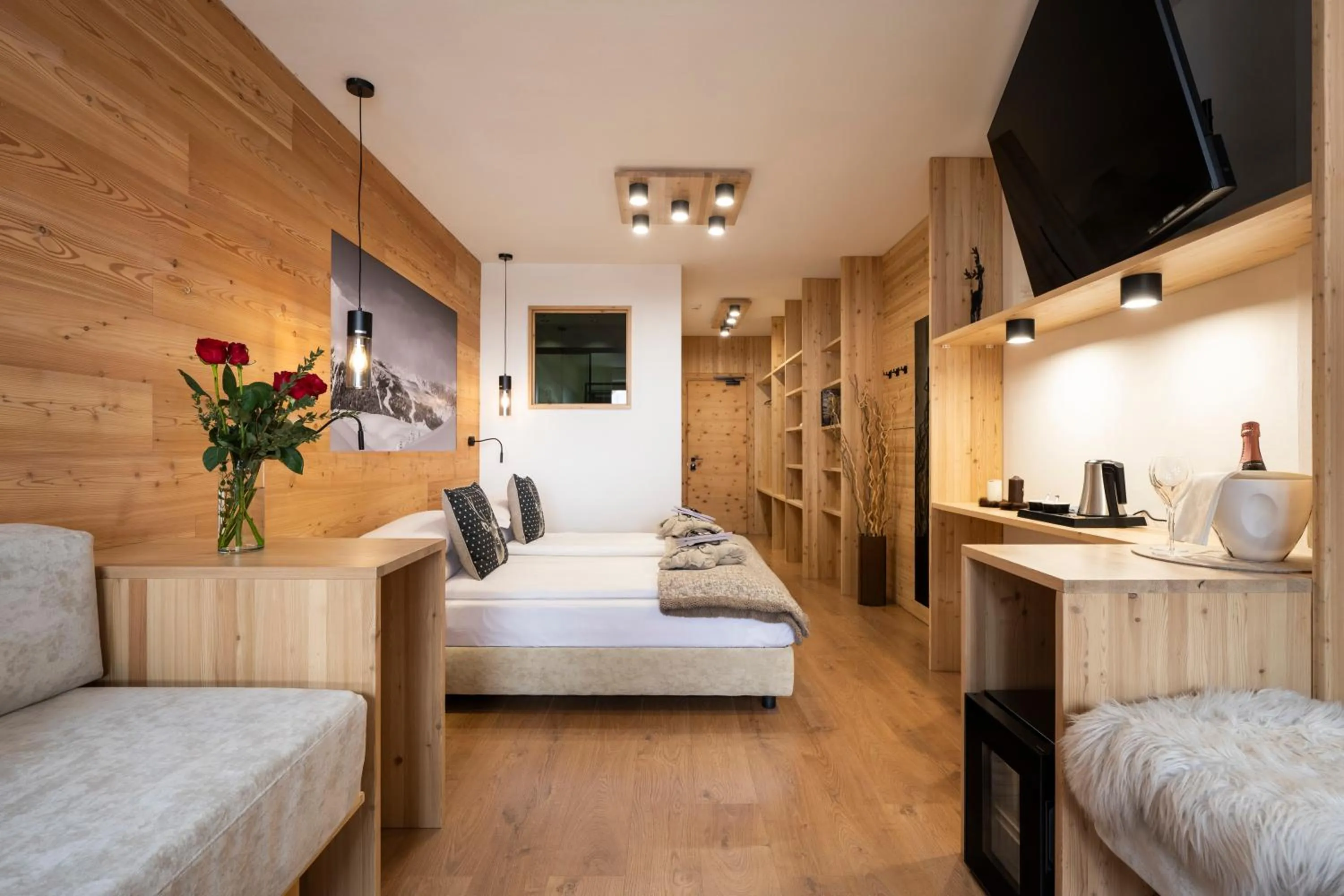 Photo of the whole room, Bed in Hotel Dahu