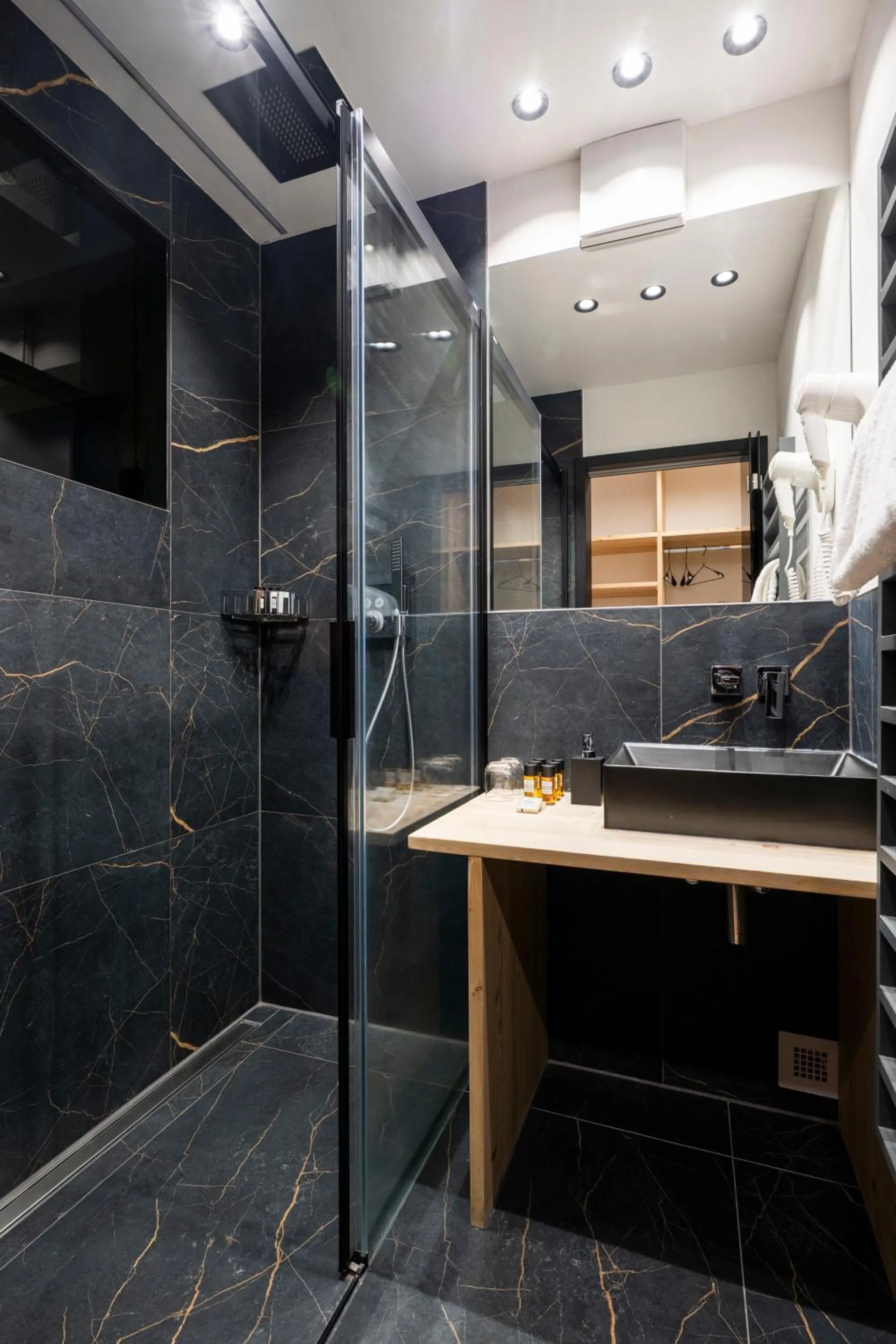 Bathroom in Hotel Dahu