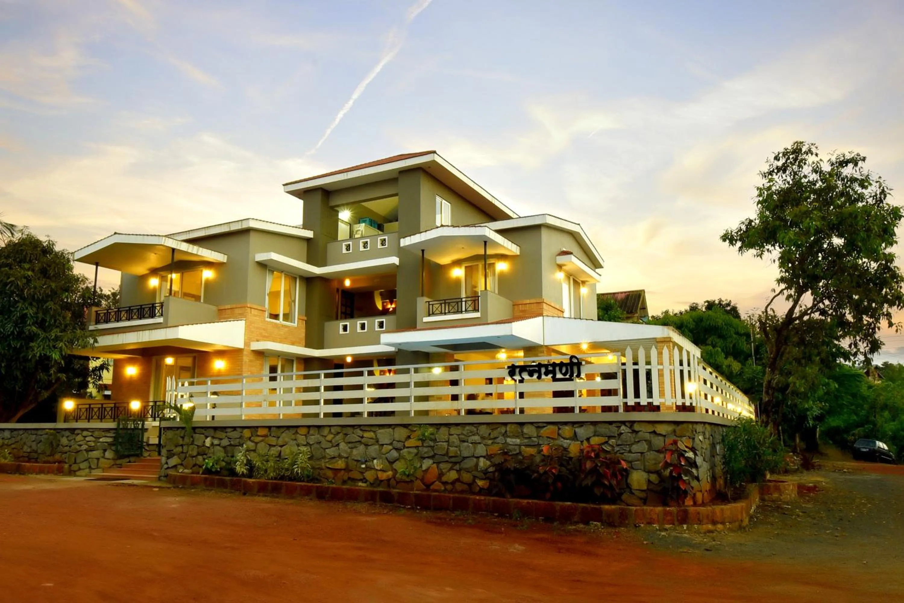 Property building in The Mango Inn