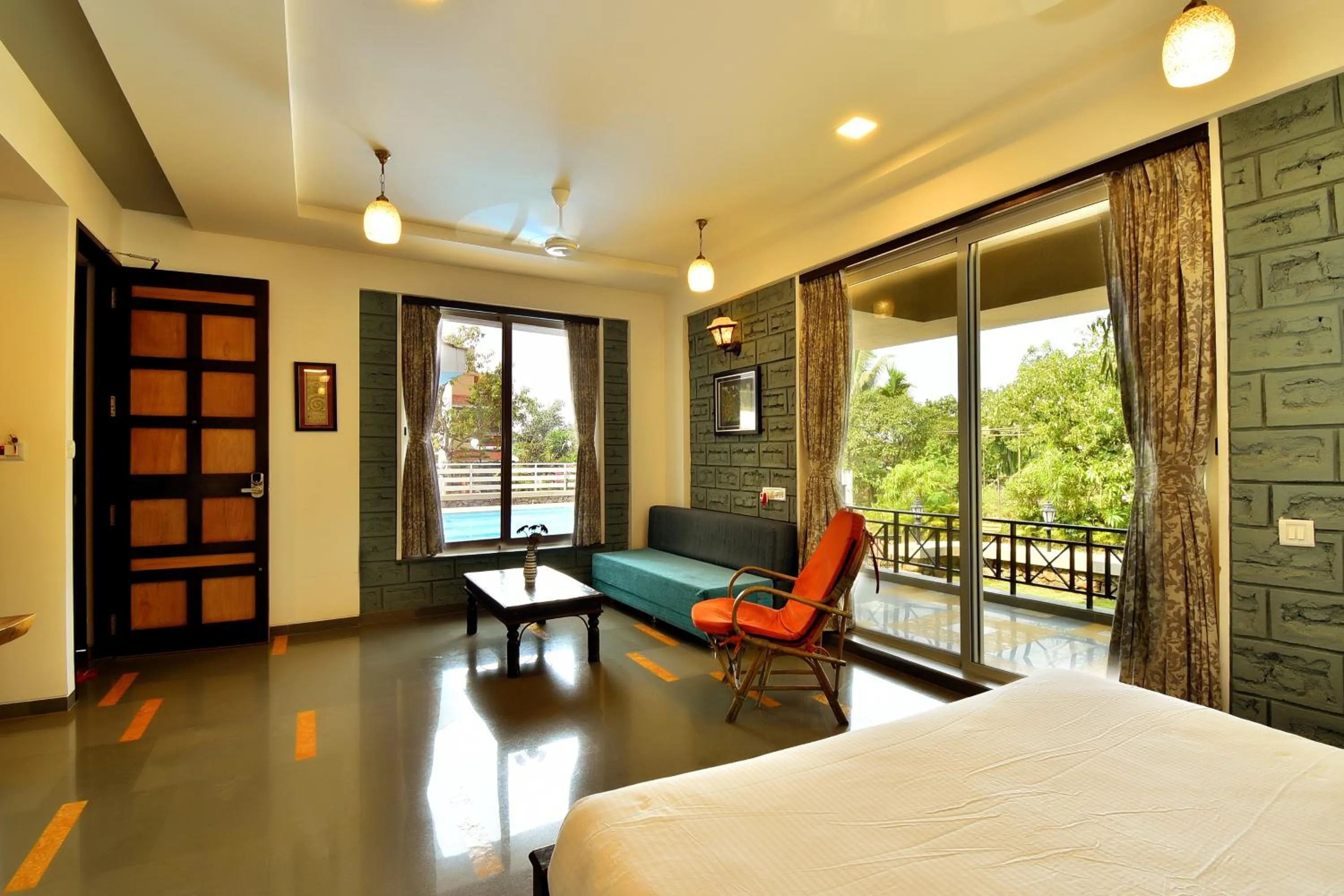 Photo of the whole room, Bed in The Mango Inn