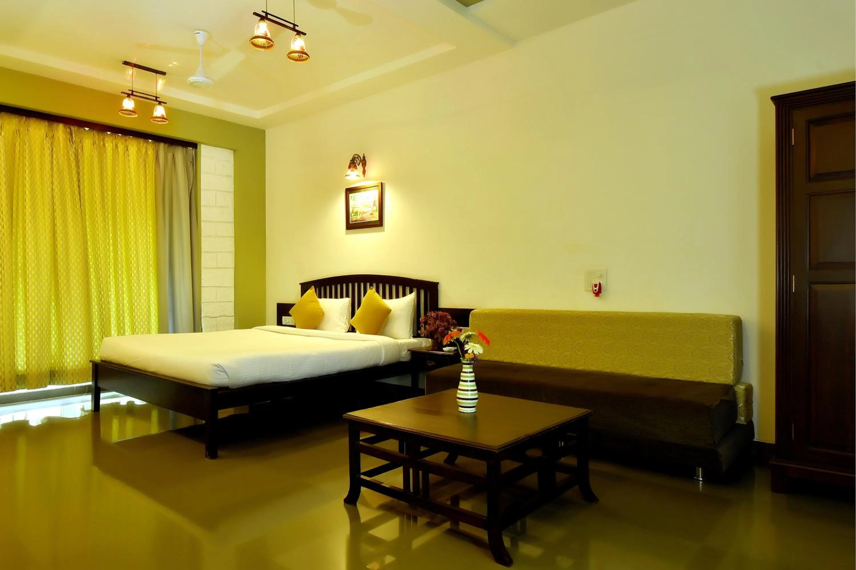 Photo of the whole room, Bed in The Mango Inn