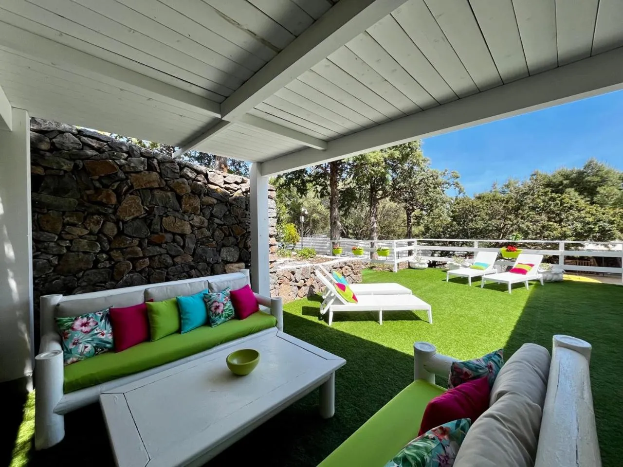 Garden in Palmasera Charming Rooms