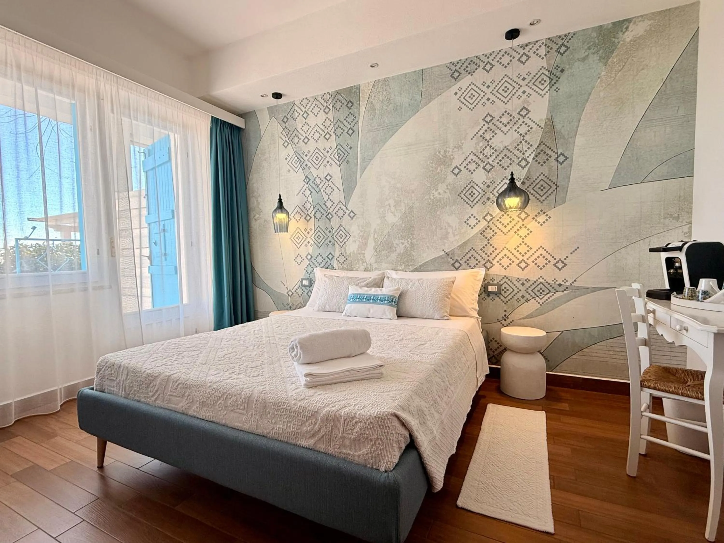 Balcony/Terrace, Bed in PALMASERA CHARMING - Rooms & Suites