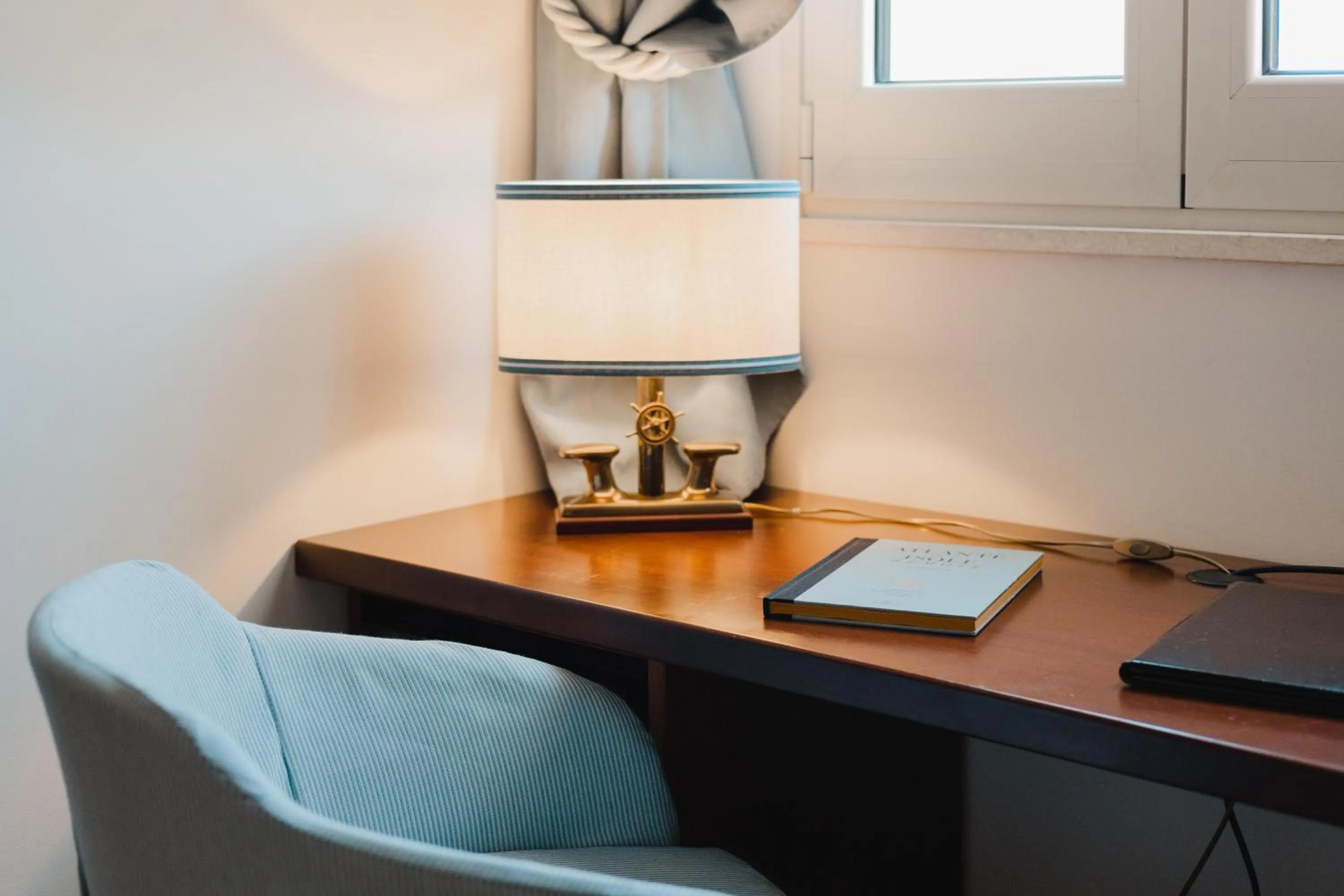 Photo of the whole room in Corte Di Nettuno - CDSHotels