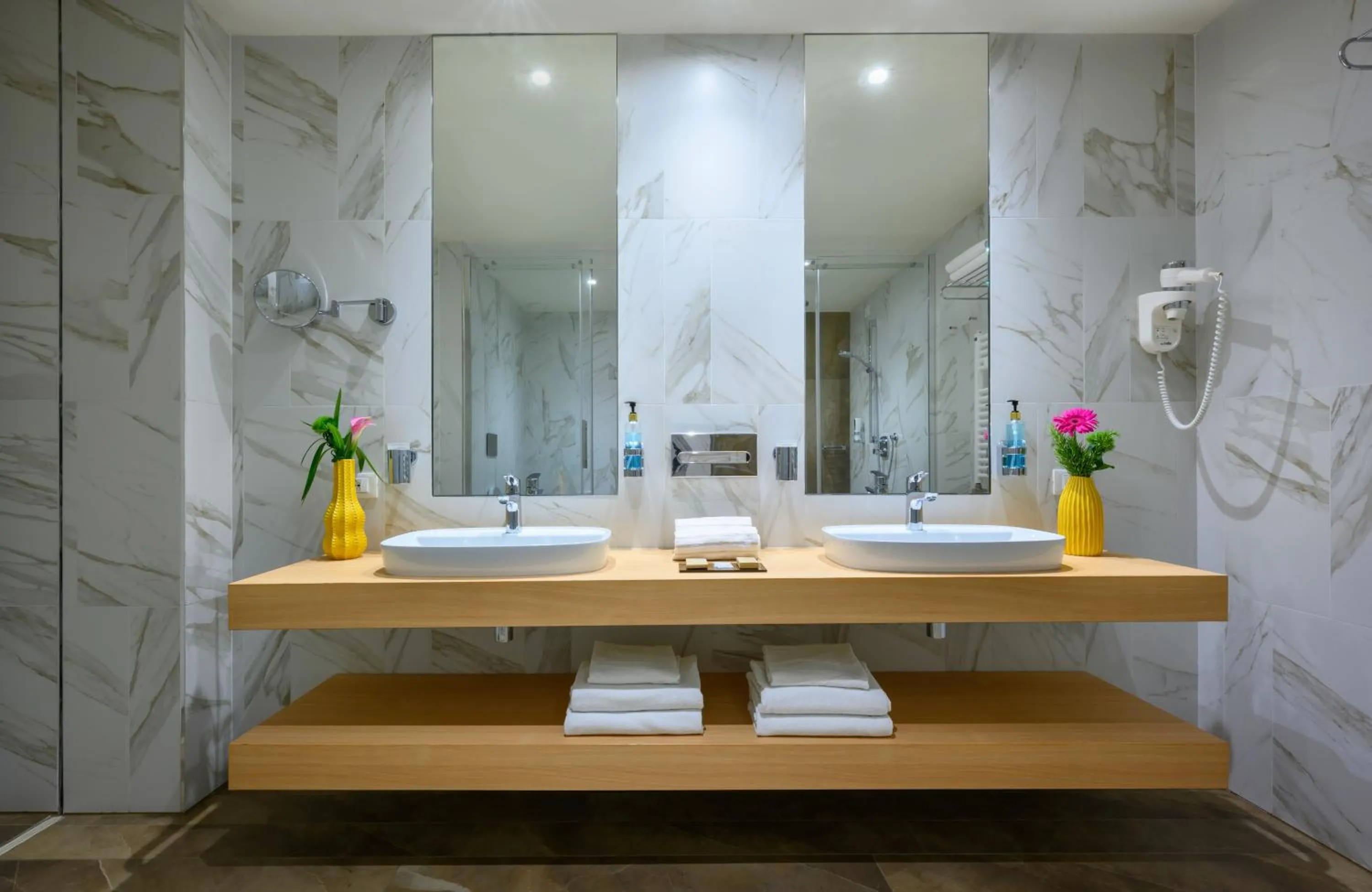 Bathroom in Leonardo Hotel Lago di Garda - Wellness and Spa