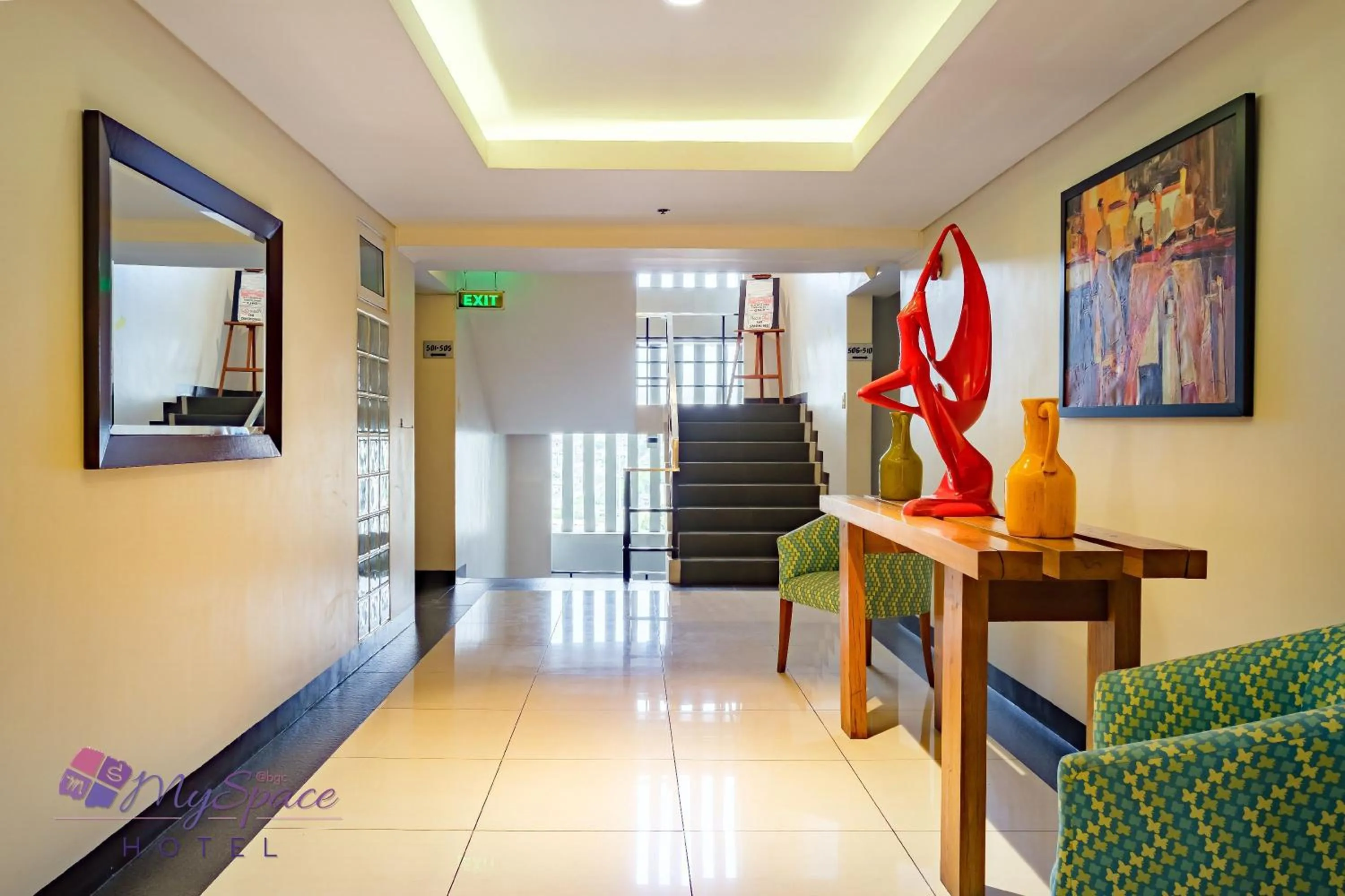 Area and facilities in MySpace Hotel @BGC