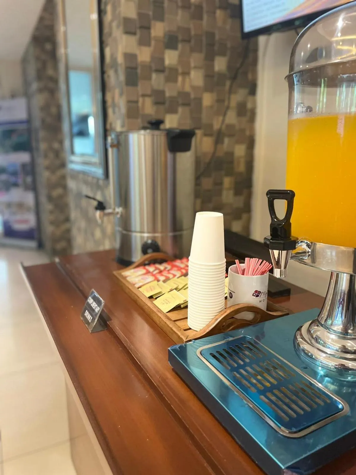 Restaurant/places to eat in MySpace Hotel @BGC