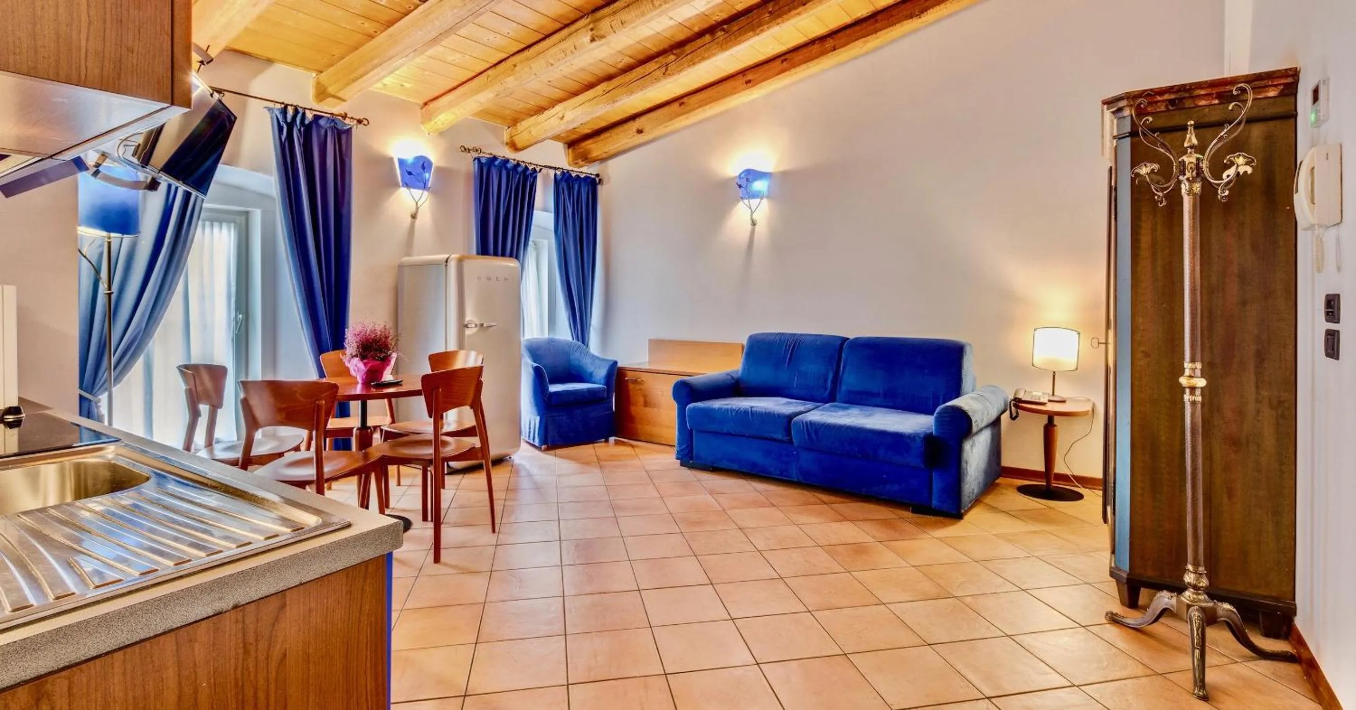 Property building, Bed in Residence San Giusto