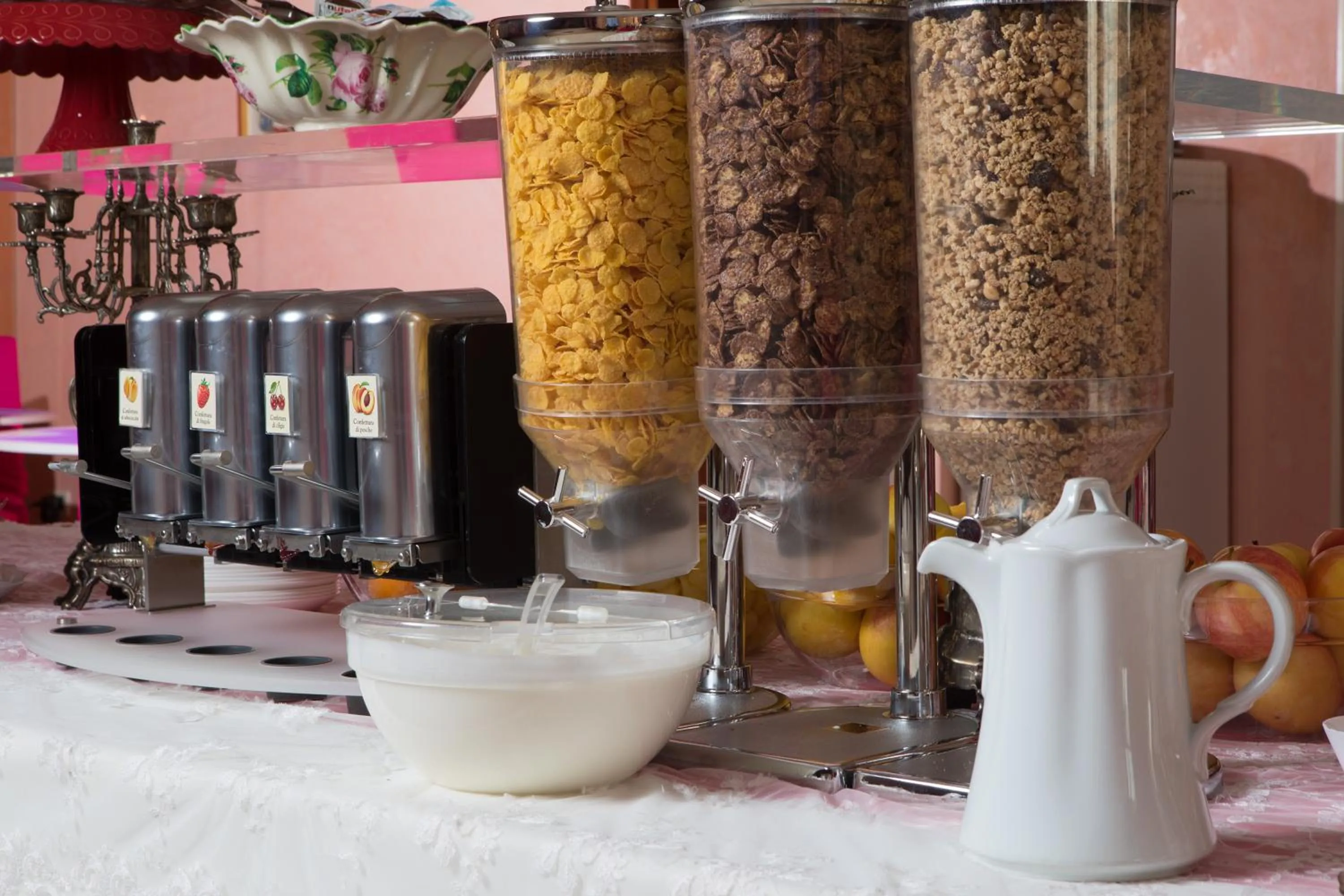 Buffet breakfast in Residence San Giusto