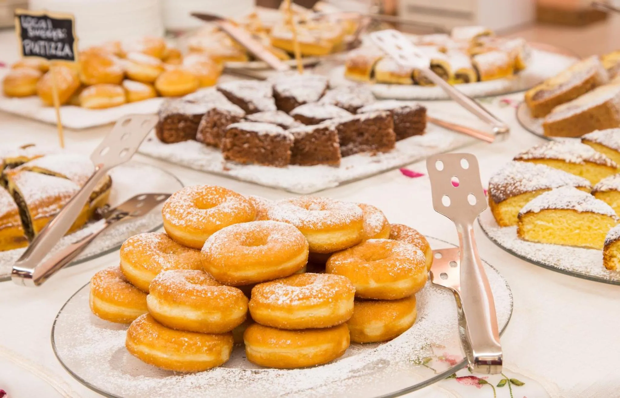 Buffet breakfast in Residence San Giusto