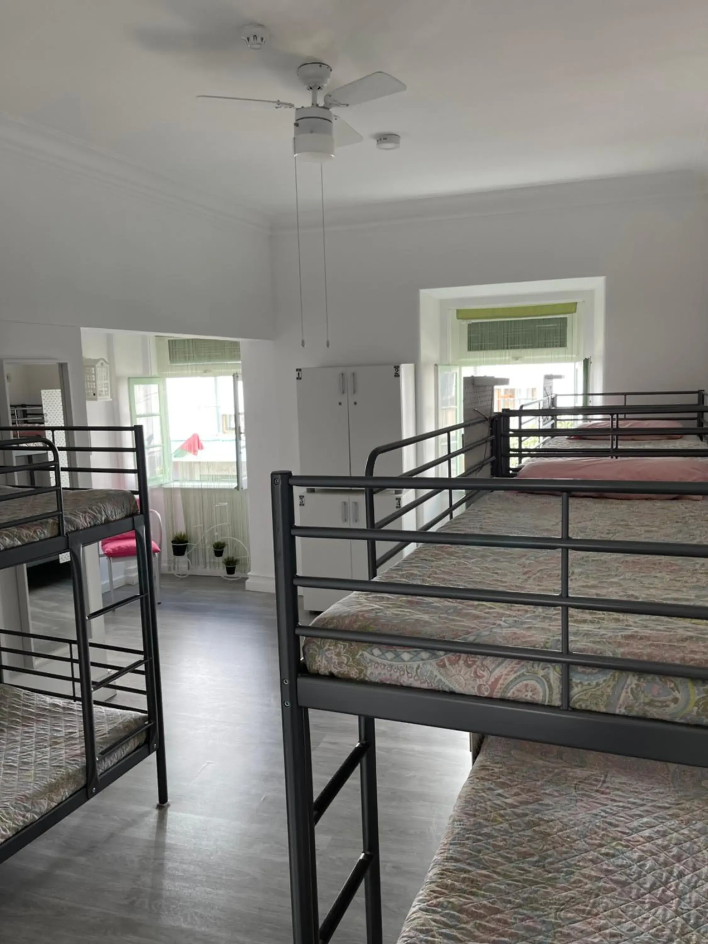 Bed in 6-Bed Female Dormitory Room in Aloha Hostel Bed in 6-Bed Female Dormitory Room in Aloha Hostel