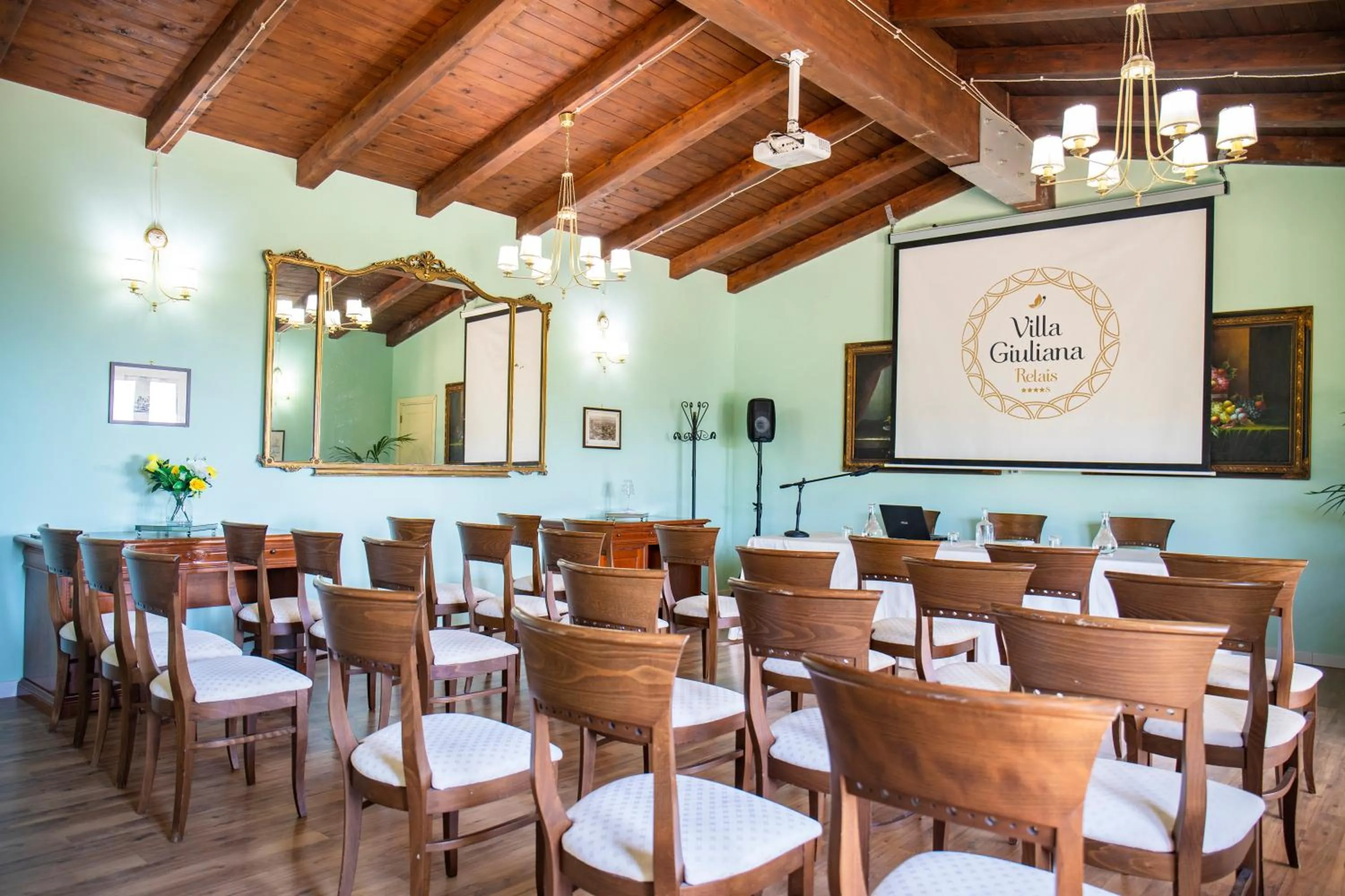 Meeting/conference room in Relais Villa Giuliana