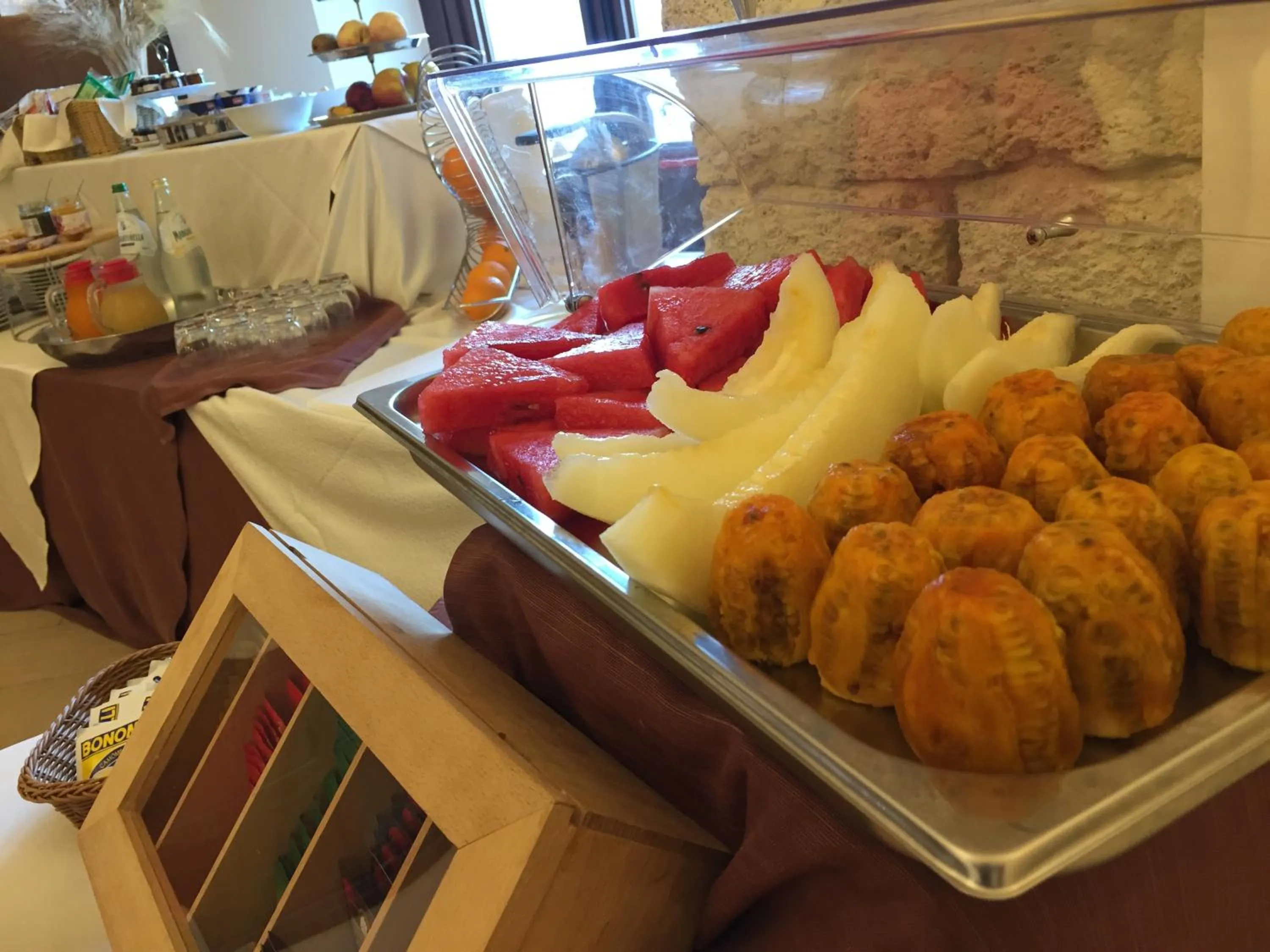 Buffet breakfast in Relais Villa Giuliana