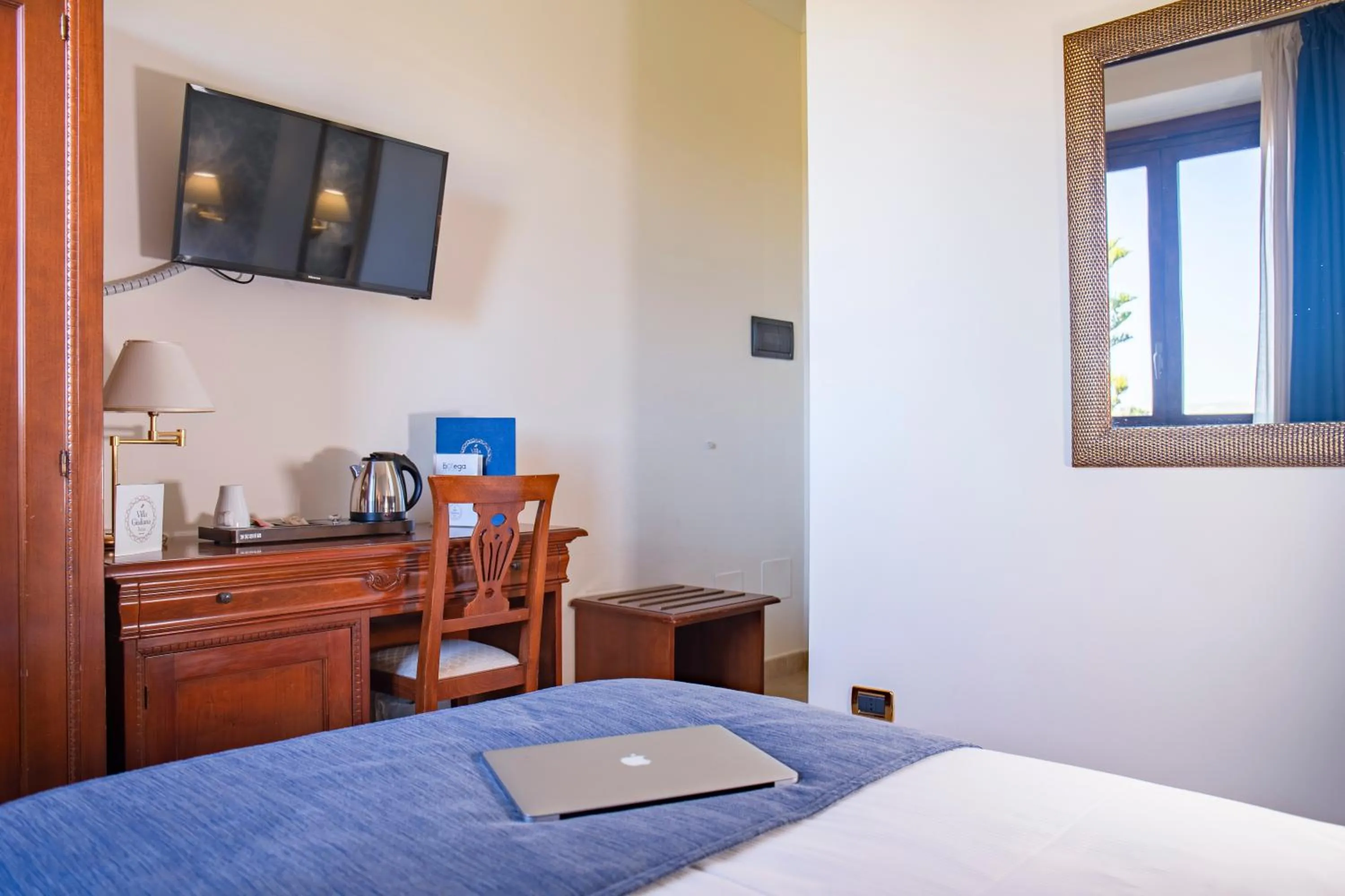 Bedroom, Bed in Relais Villa Giuliana