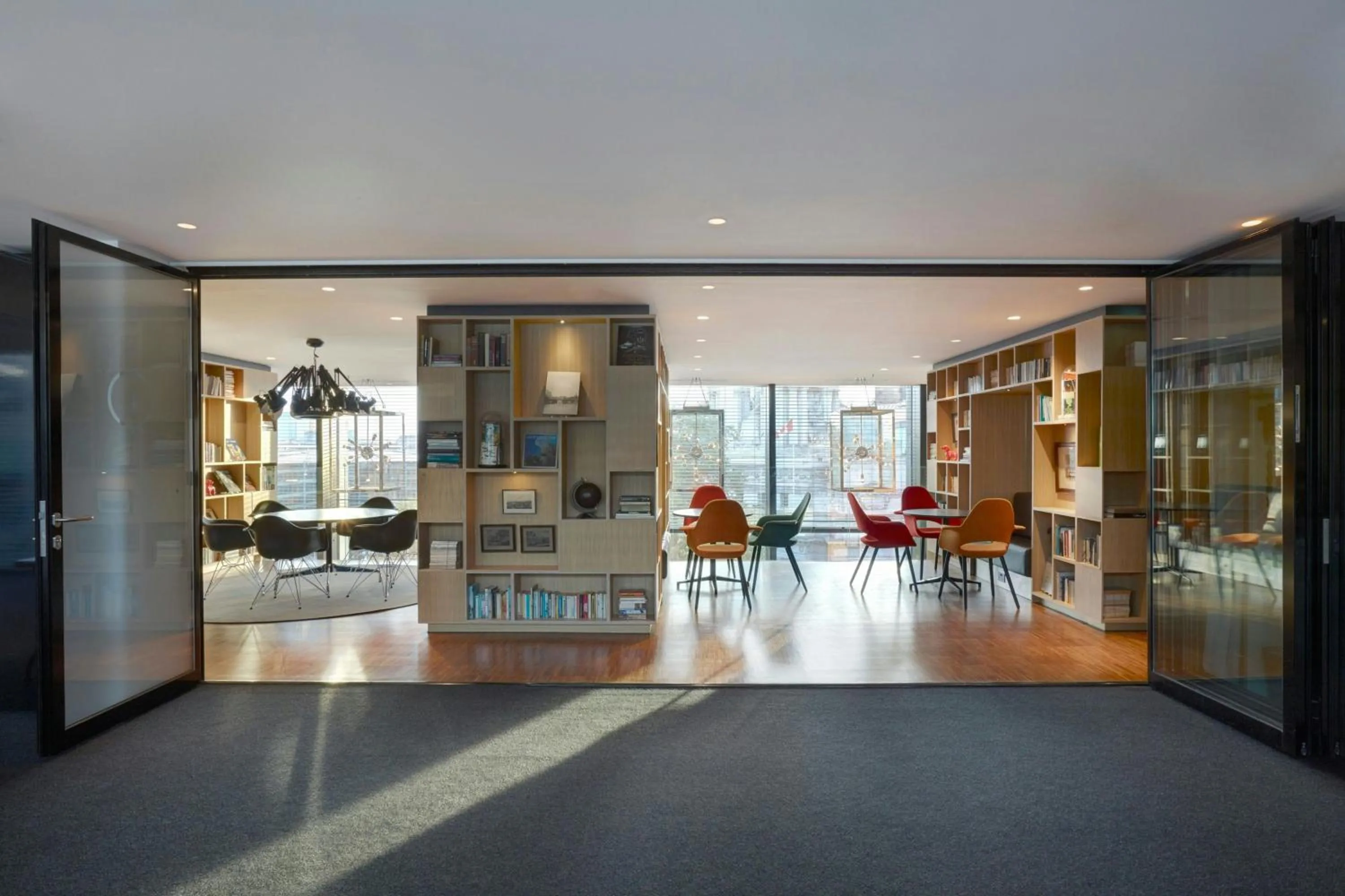 Meeting/conference room in citizenM Tower of London