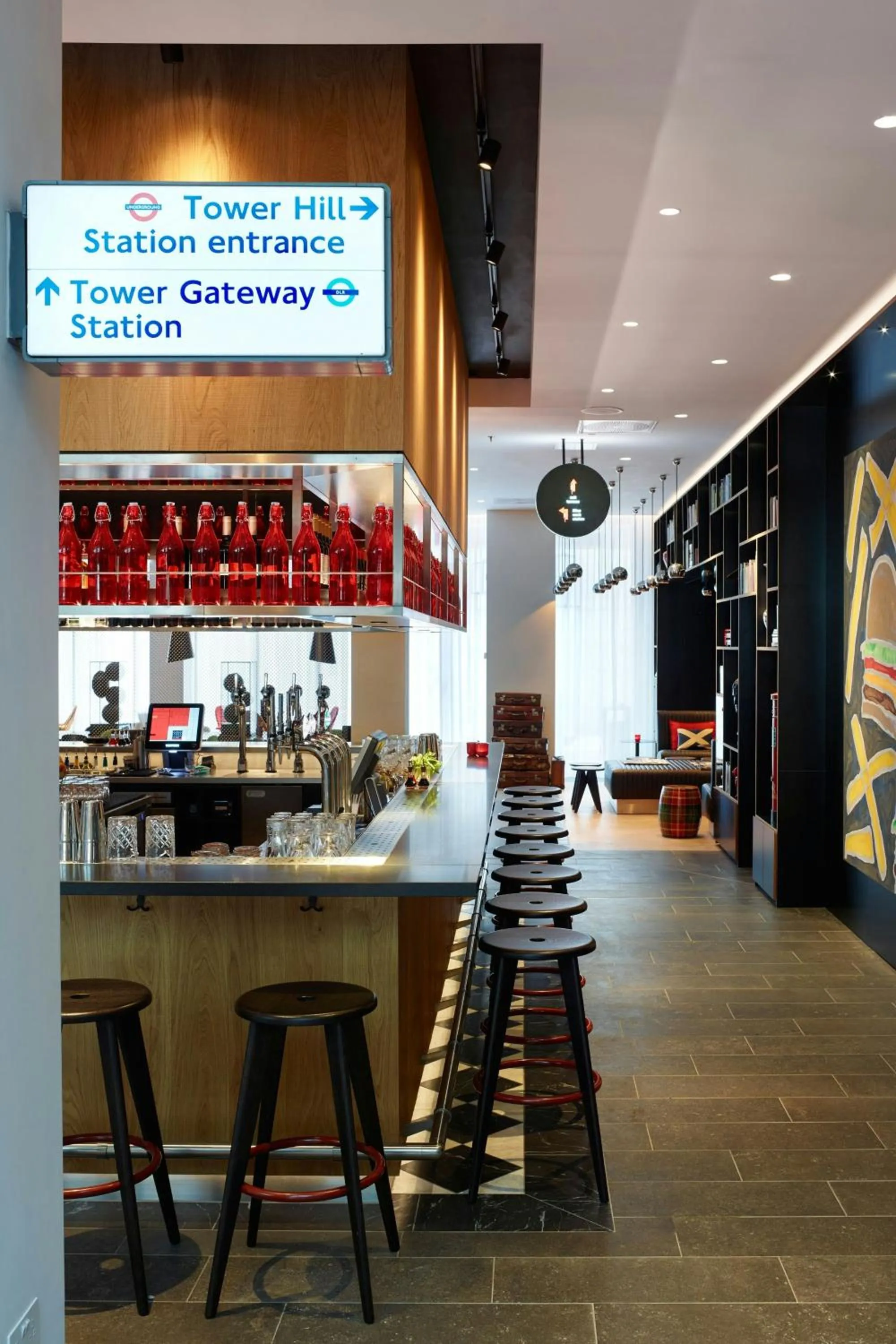 Restaurant/places to eat in citizenM Tower of London