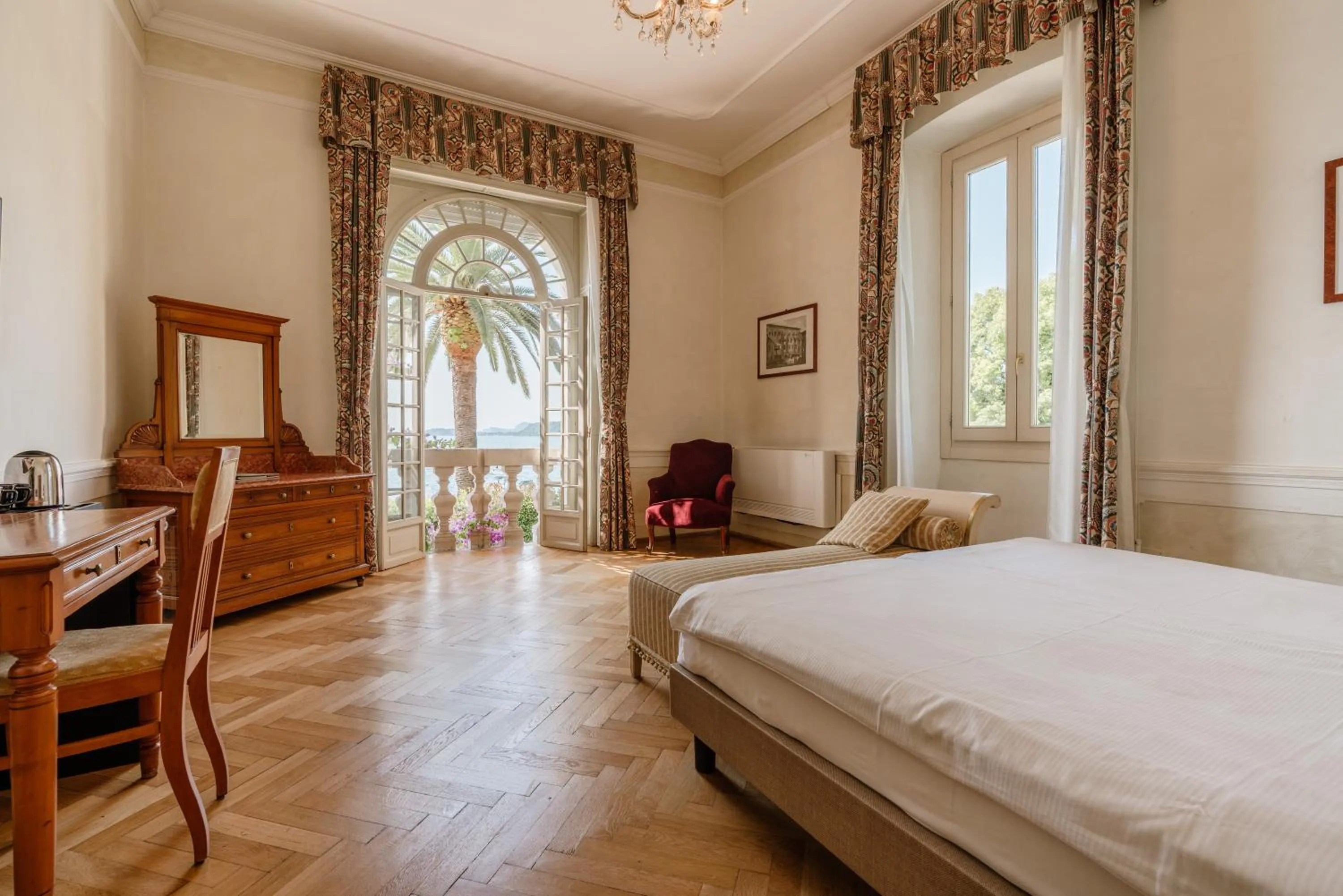 Bed in Hotel Monte Baldo e Villa Acquarone