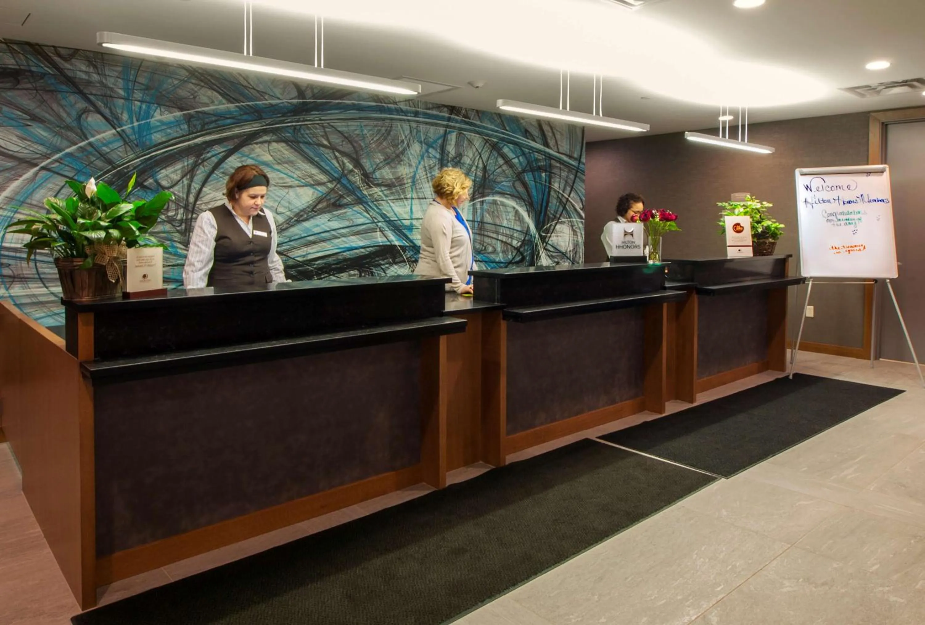 Lobby or reception in DoubleTree by Hilton Hotel Niagara Falls New York