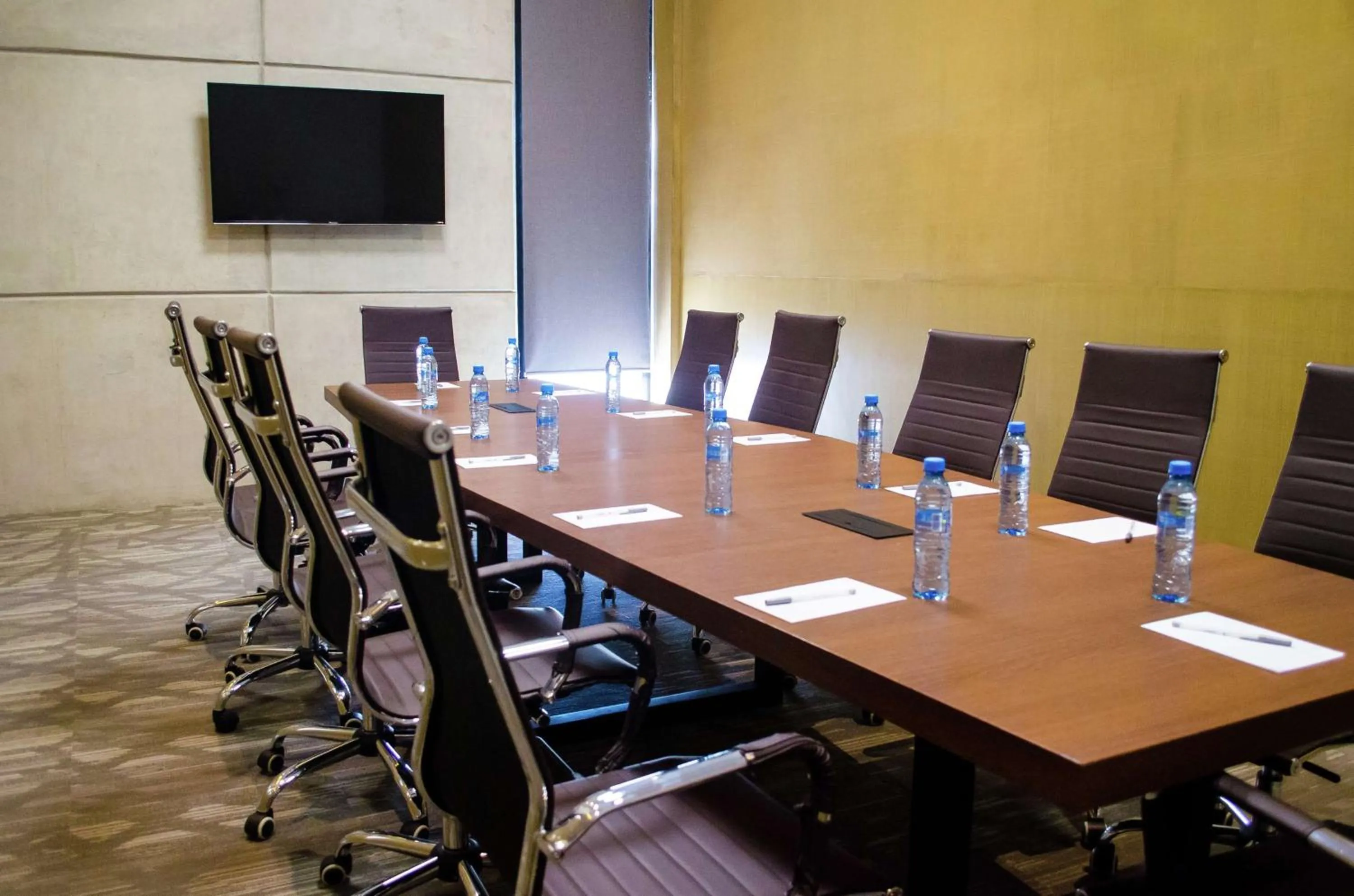 Meeting/conference room in Hampton Inn by Hilton Durango