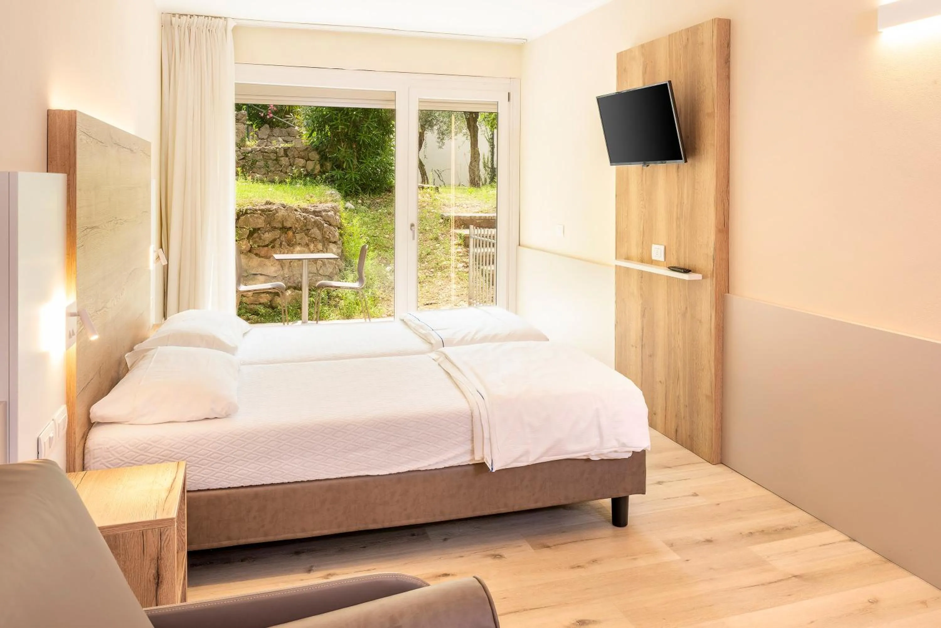 Bed in Residence Parco Del Garda