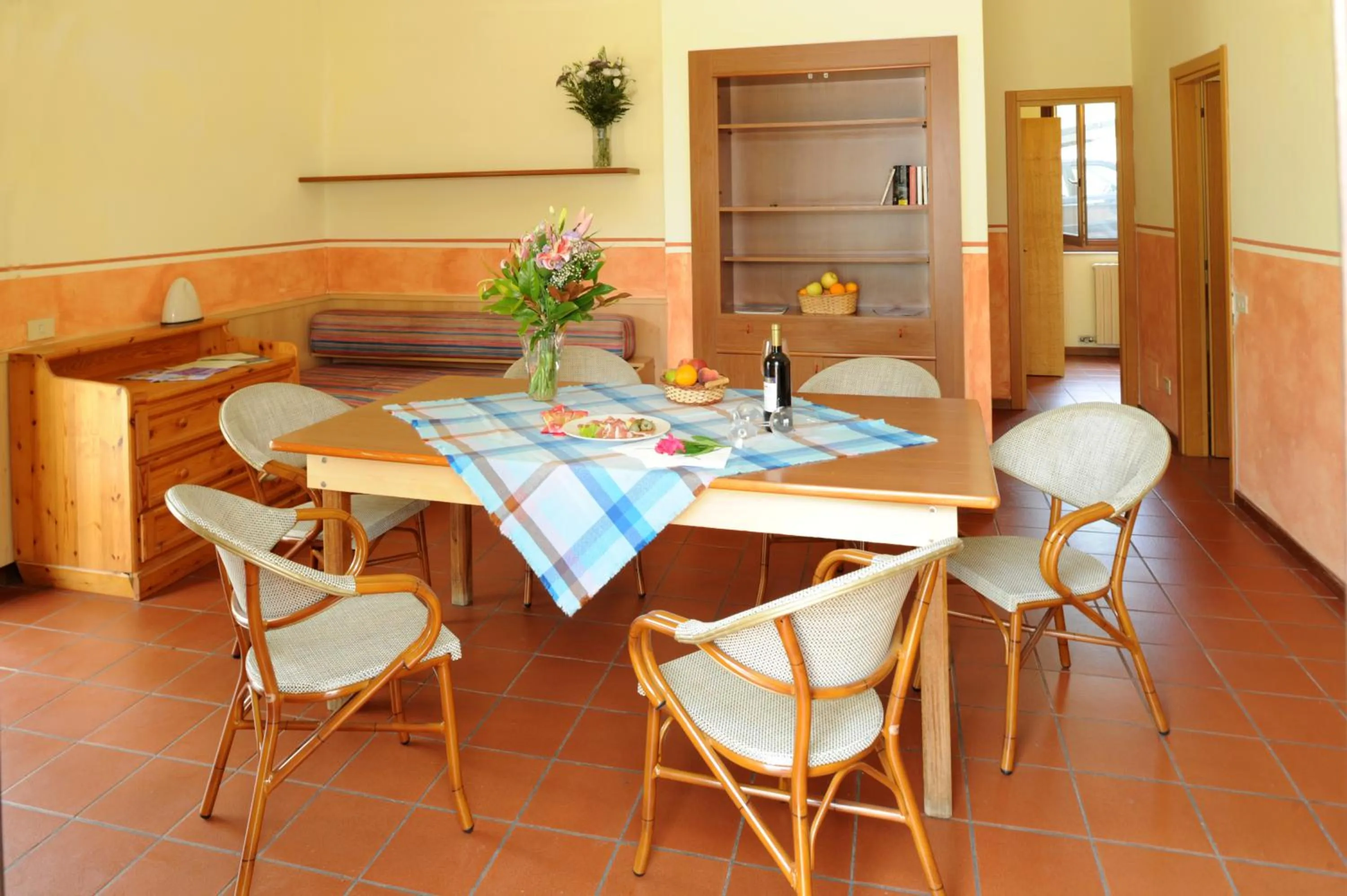 Dining area in Residence Parco Del Garda