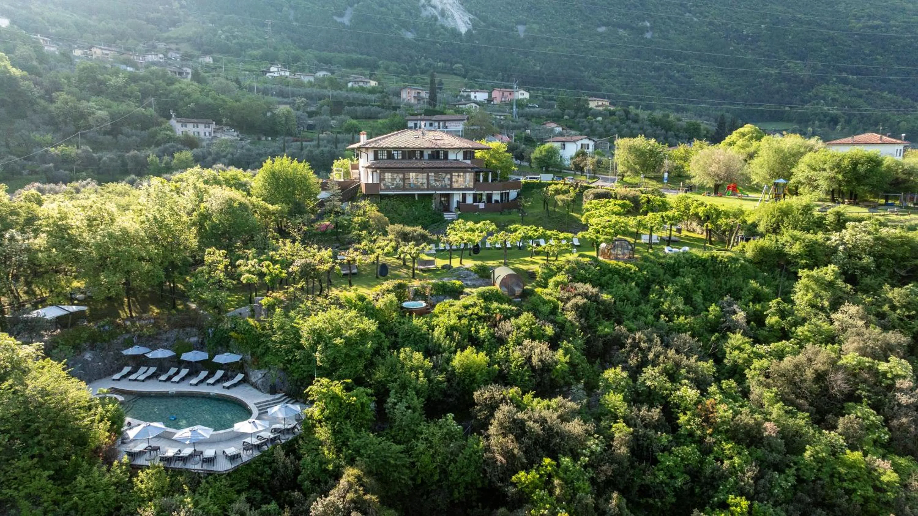 Property building in Hotel Querceto Wellness & Spa - Garda Lake Collection