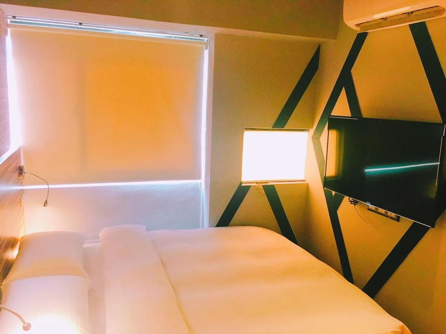 Photo of the whole room, Bed in R10 Eco Hotel