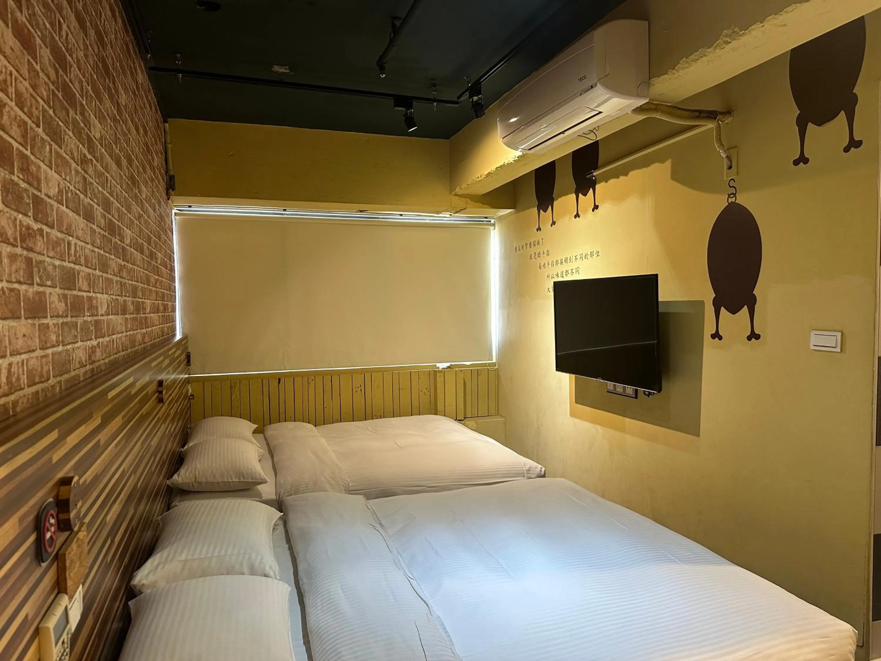 Photo of the whole room, Bed in R10 Eco Hotel