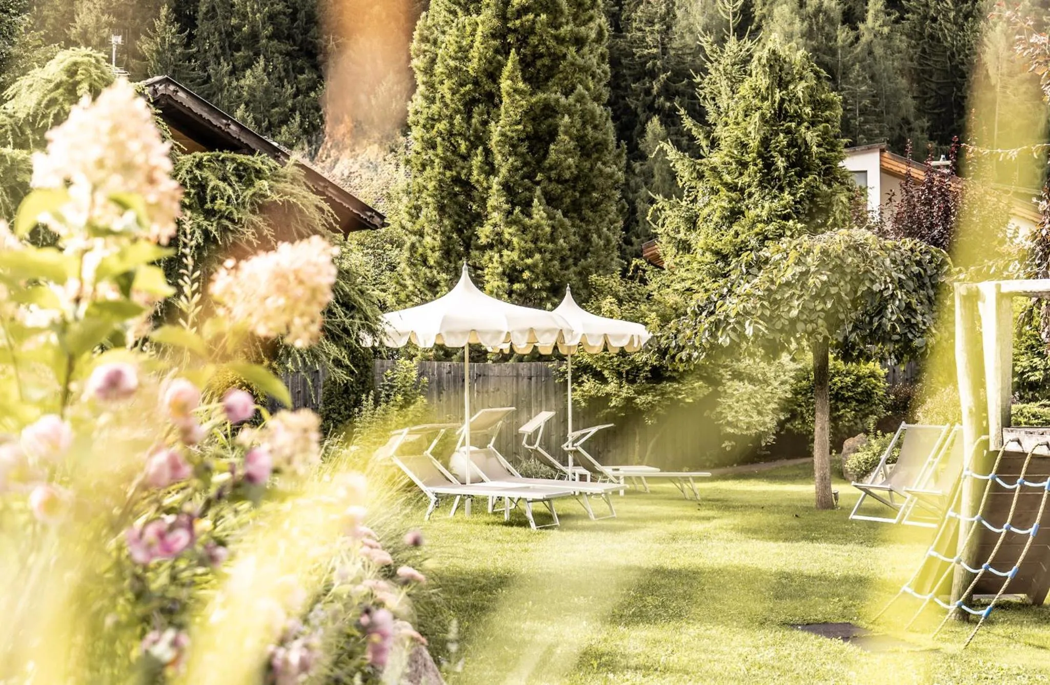 Garden in Hotel Luna Mondschein