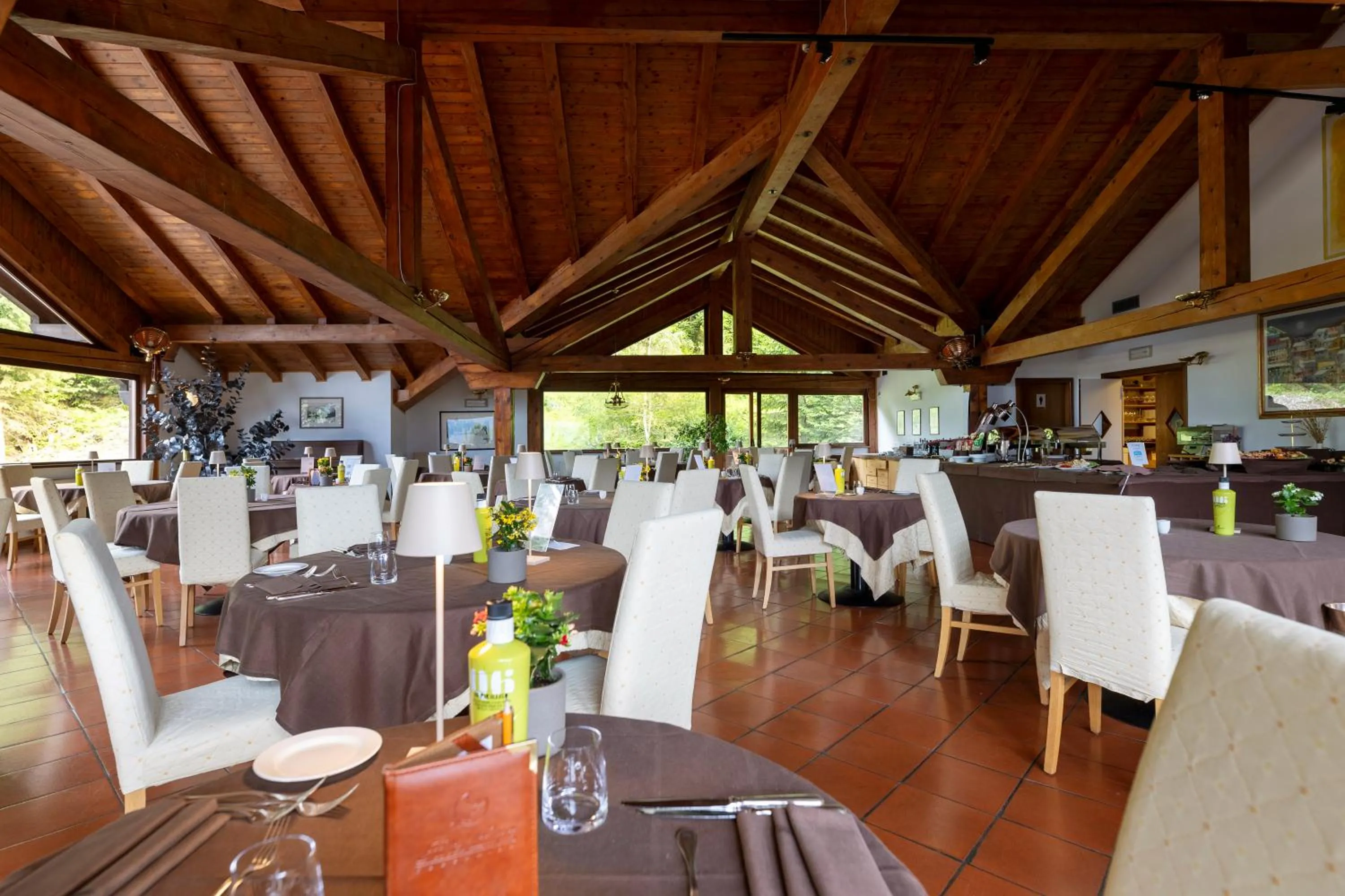 Restaurant/places to eat in Luna Wellness Hotel