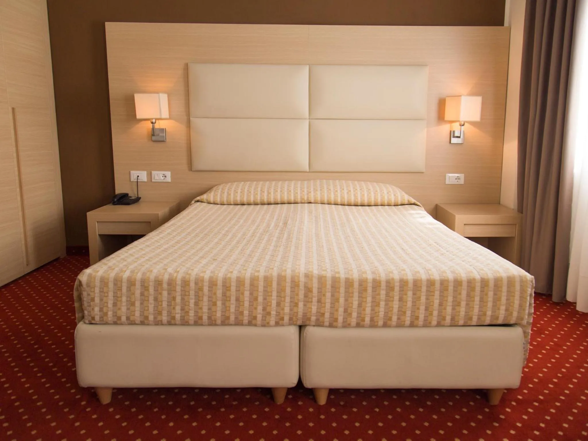 Photo of the whole room, Bed in Hotel Regina