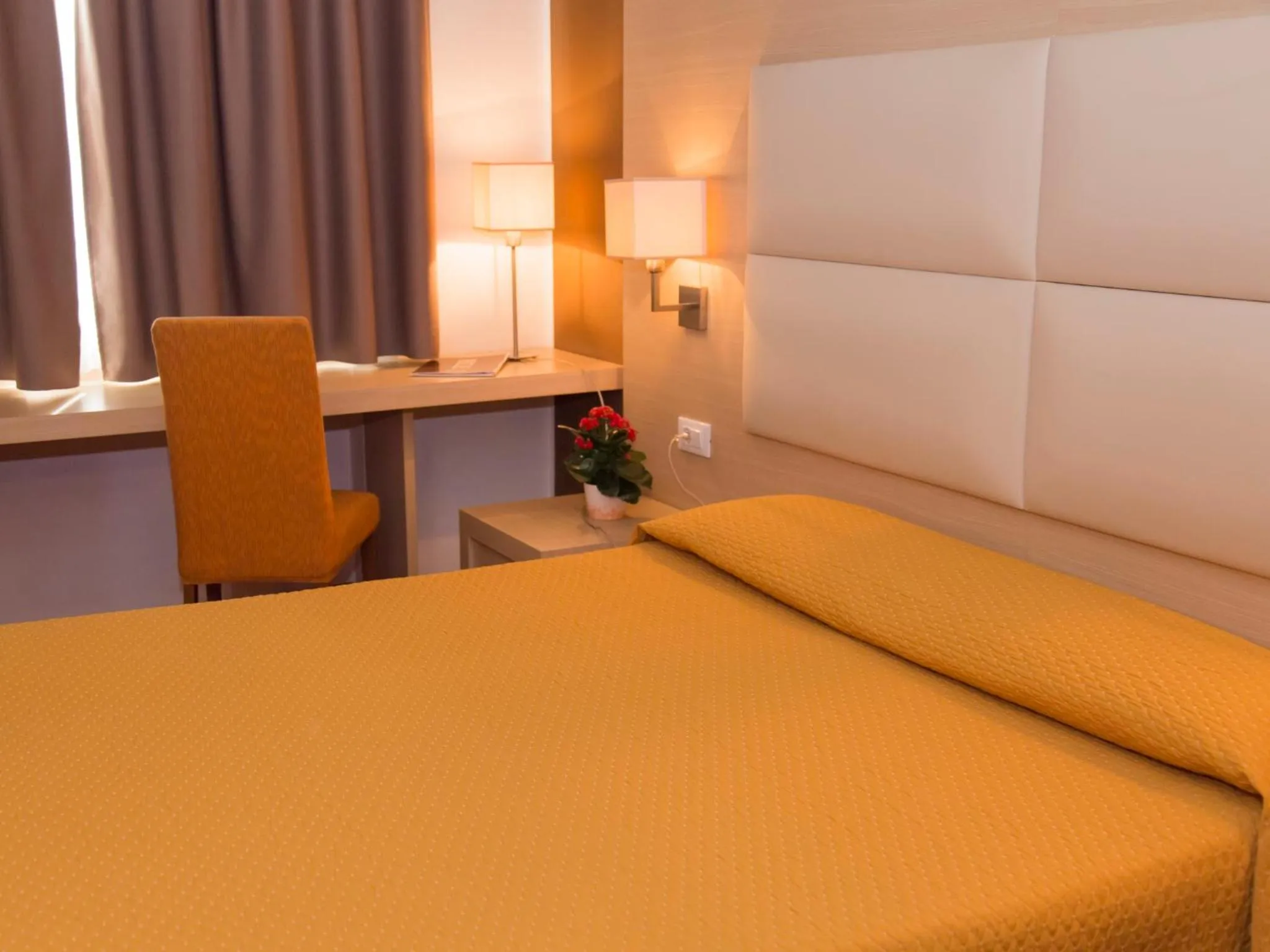 Photo of the whole room, Bed in Hotel Regina