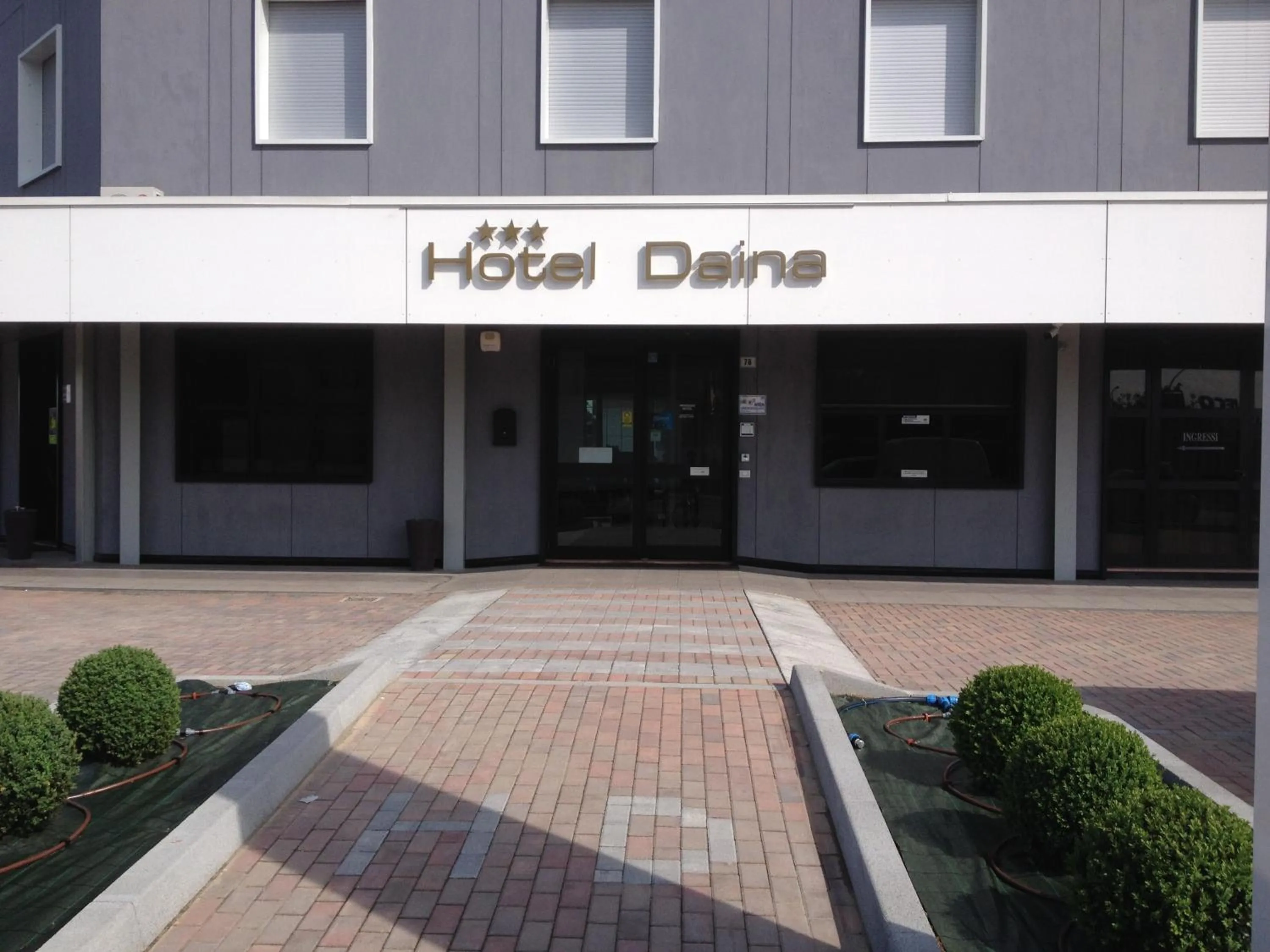 Facade/entrance in Hotel Daina