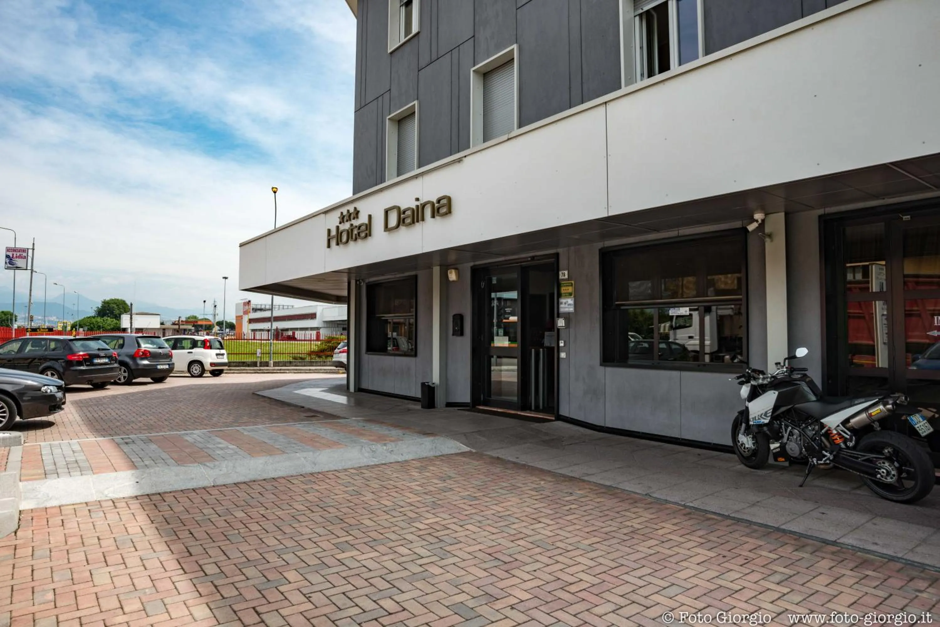 Facade/entrance in Hotel Daina