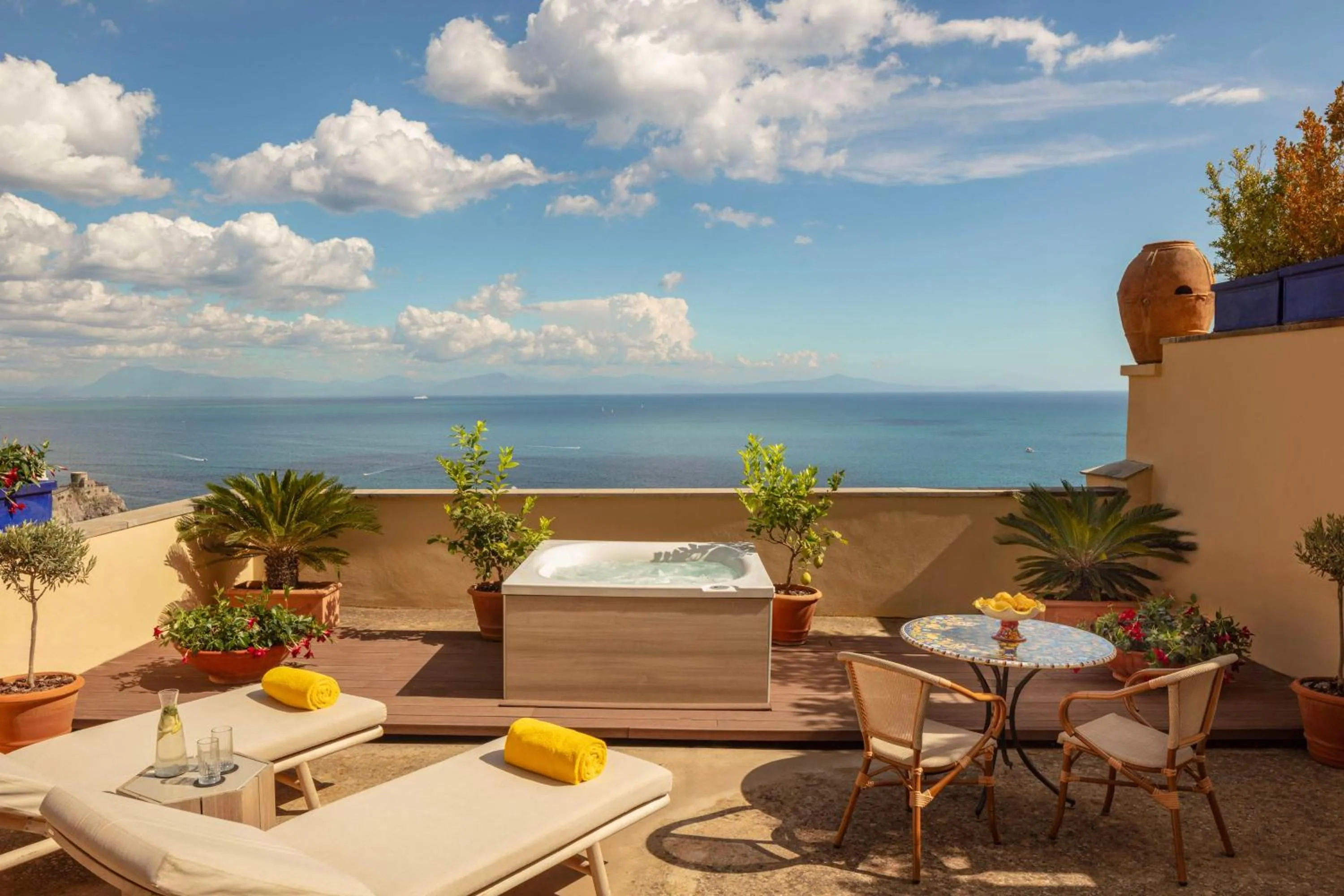 Bedroom in Anantara Convento di Amalfi Grand Hotel