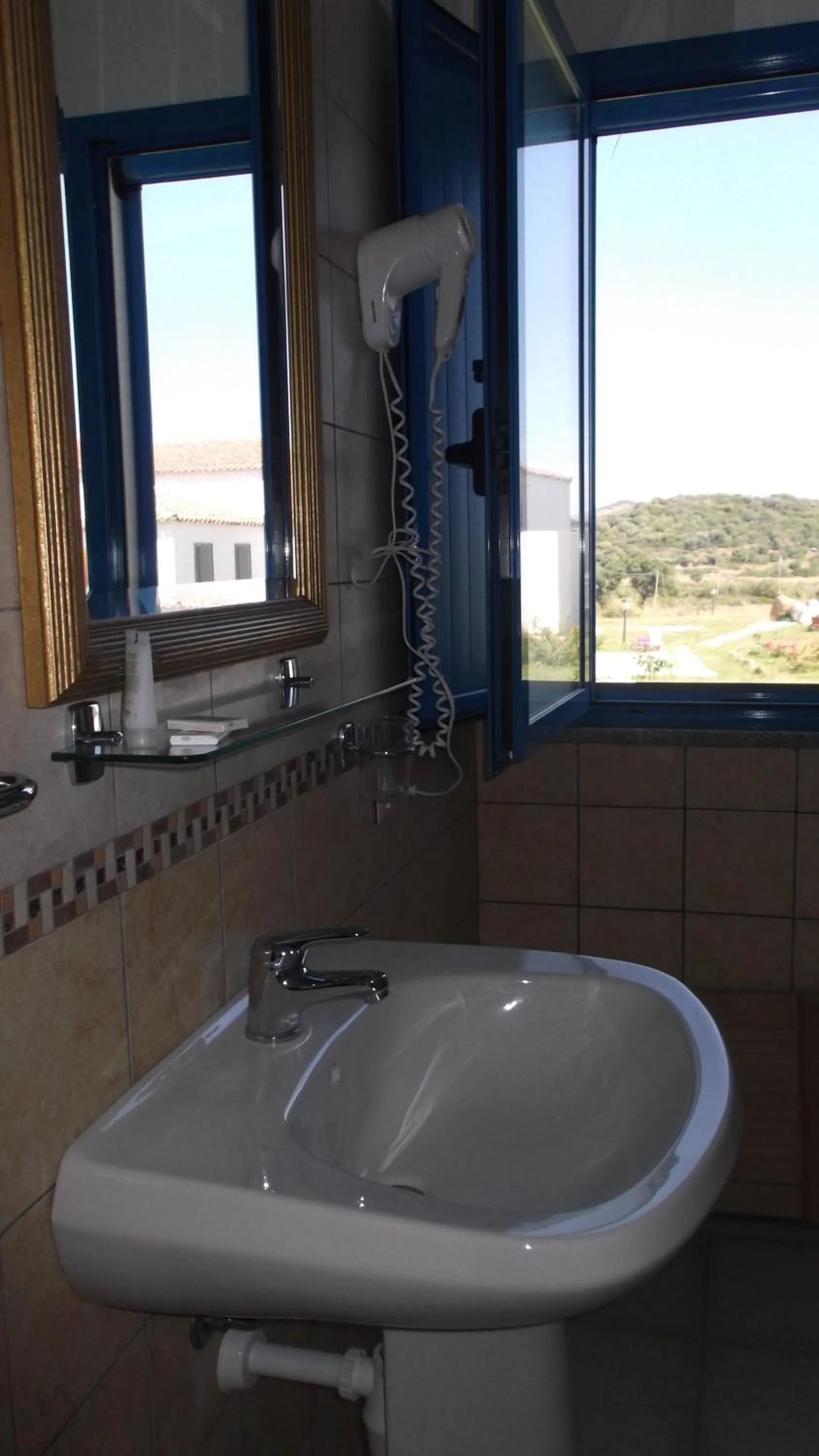 Bathroom in Hotel Baia Cea