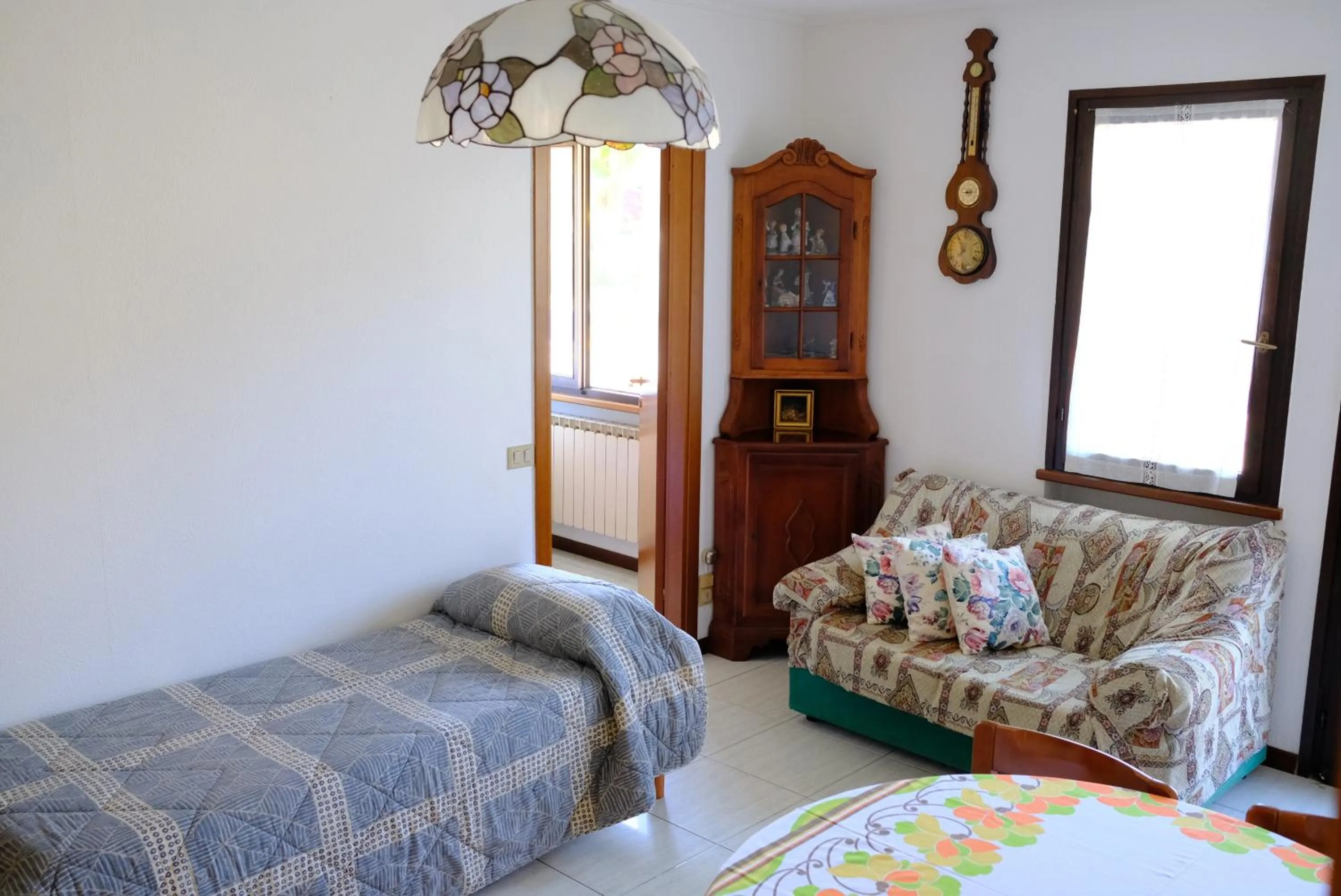 Communal lounge/ TV room, Bed in Hotel Il Canneto