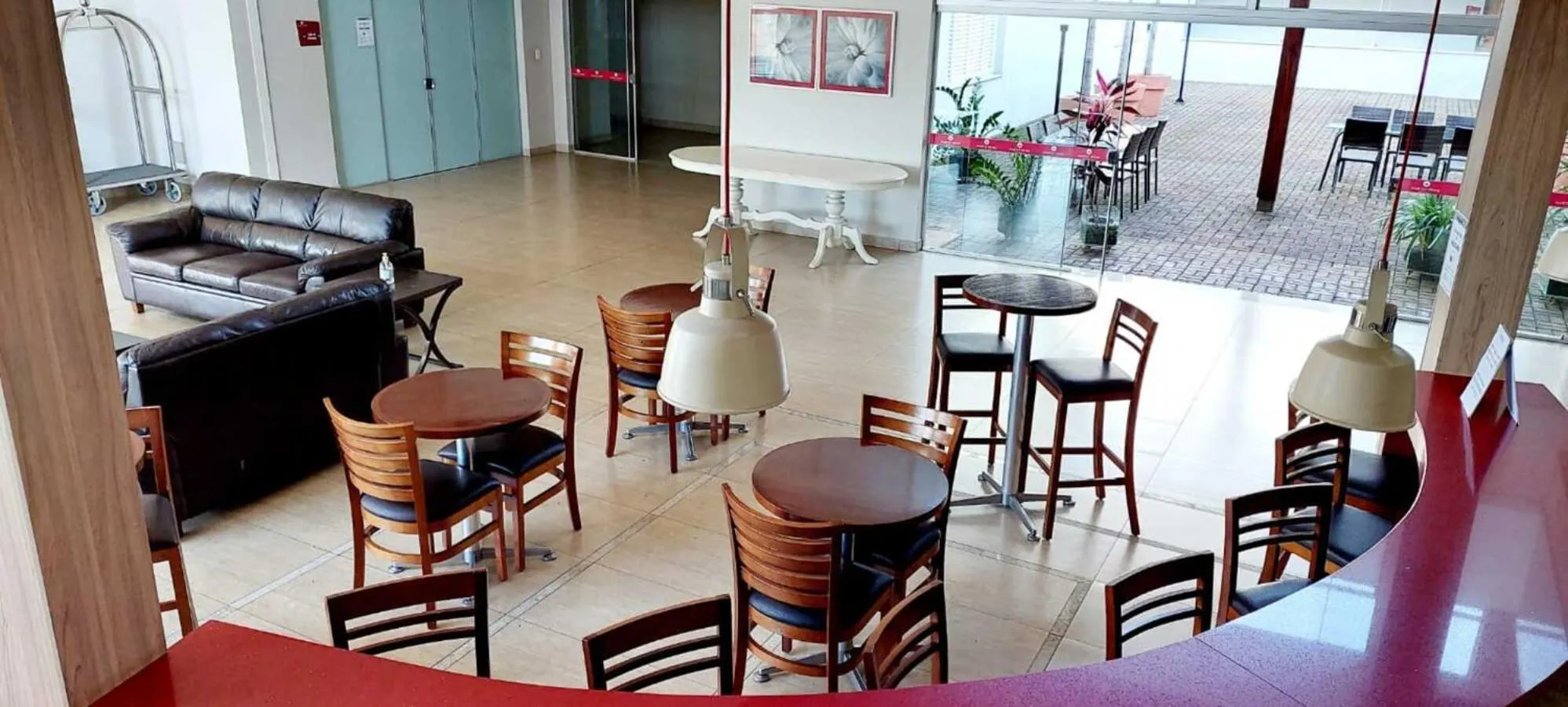 Lounge or bar in Habitat Prime Hotel