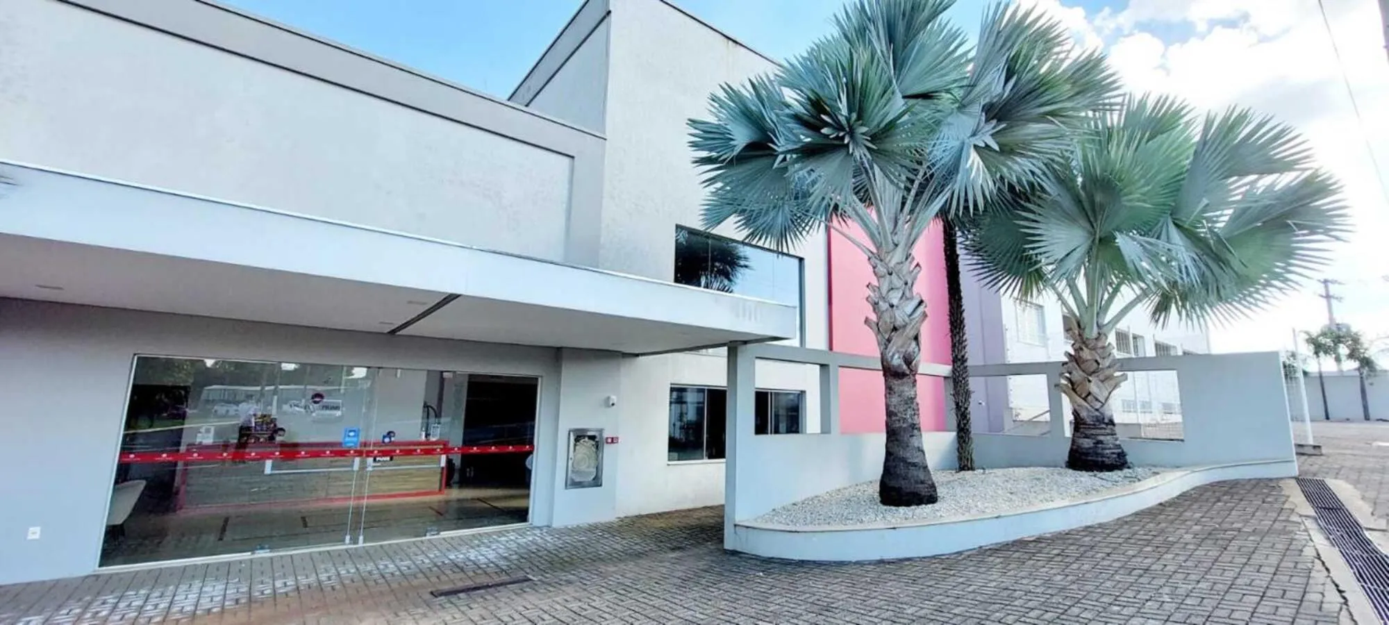 Facade/entrance in Habitat Prime Hotel