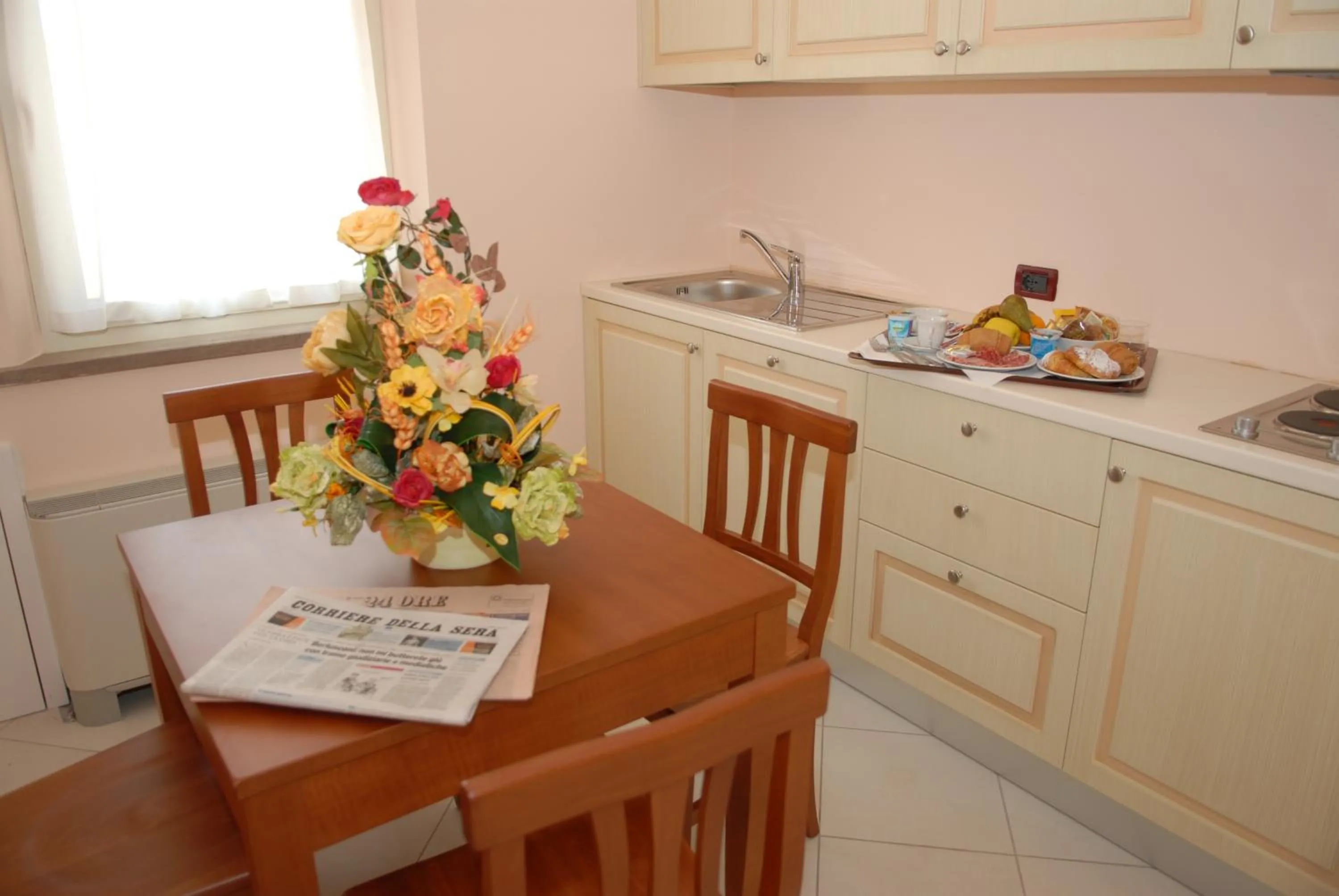 Kitchen or kitchenette in Hotel Plazza