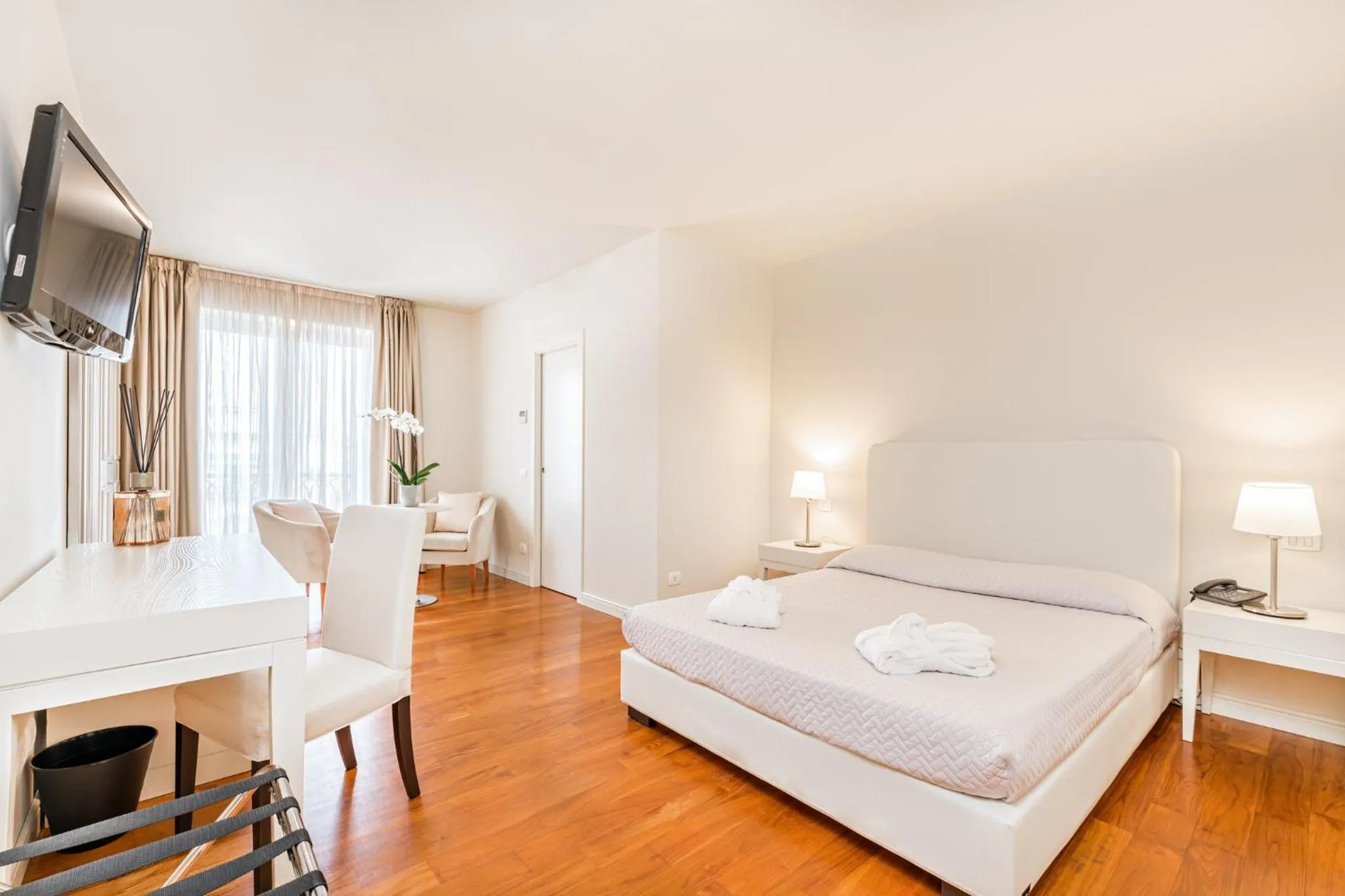 Photo of the whole room, Bed in Hotel & Residence Exclusive