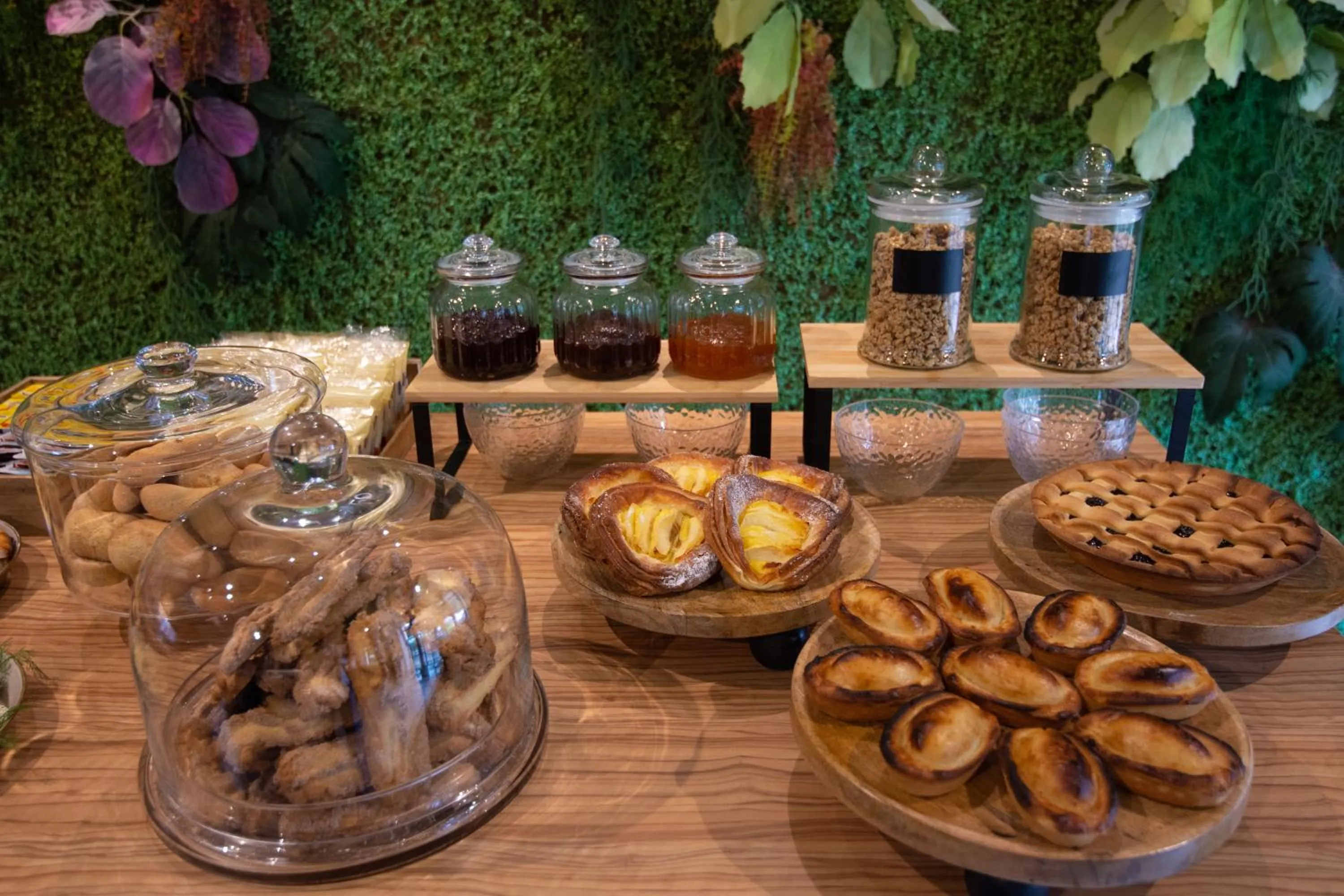 Breakfast in Hotel Aloisi