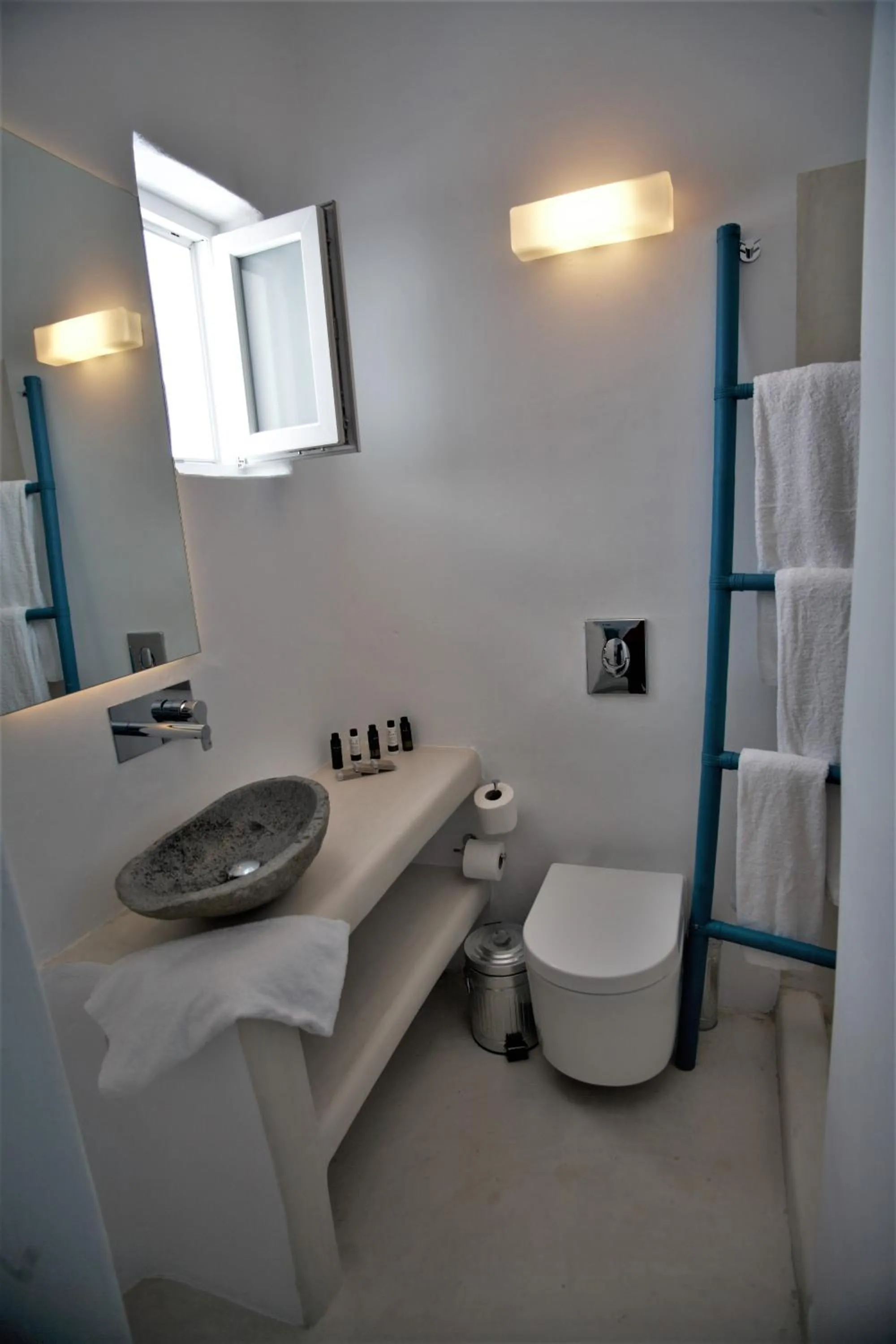 Bathroom in Mykonos Moussa
