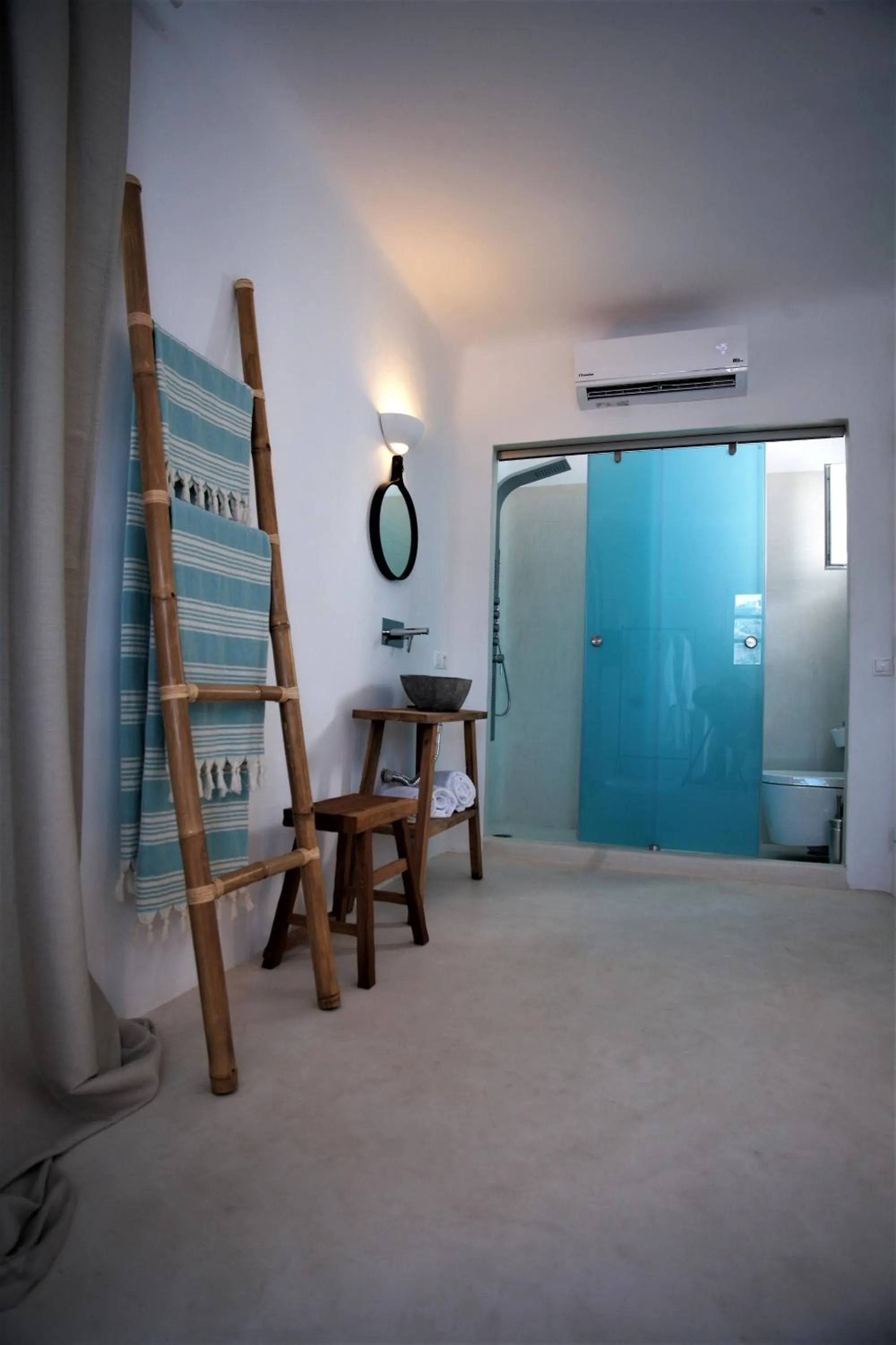 Bathroom in Mykonos Moussa