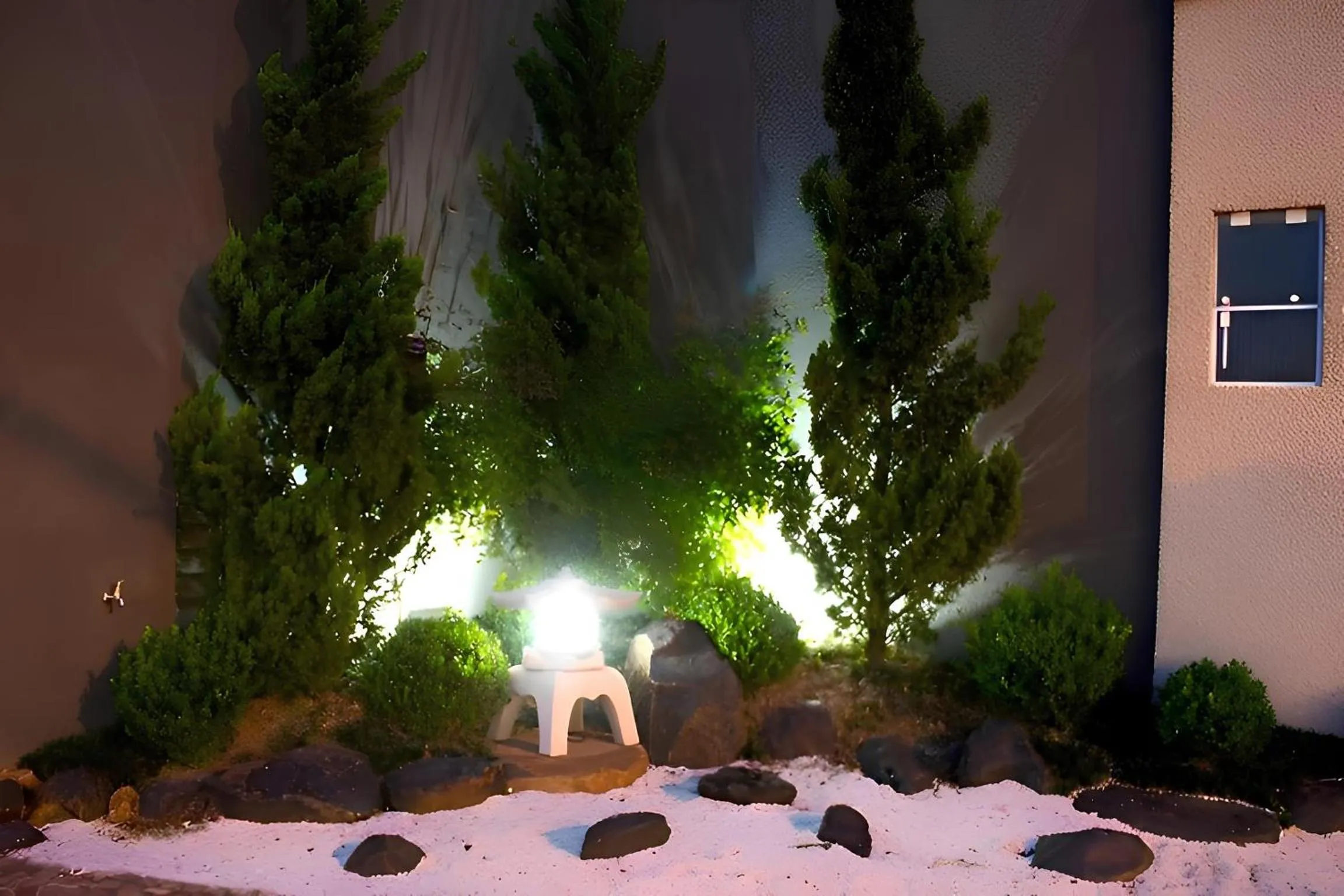 Garden in Hotel Toyo Inn