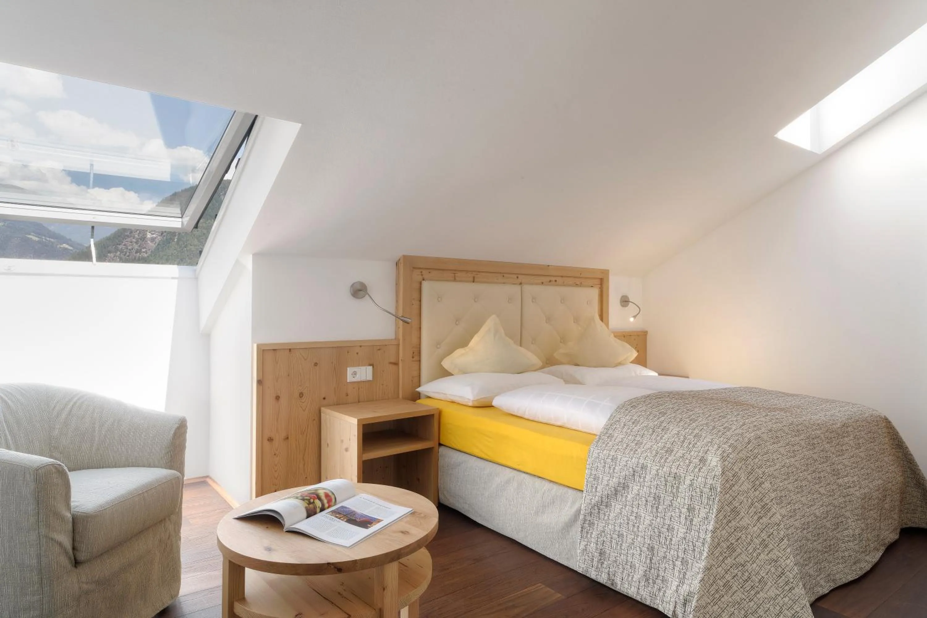 Bedroom, Bed in Hotel Leitner