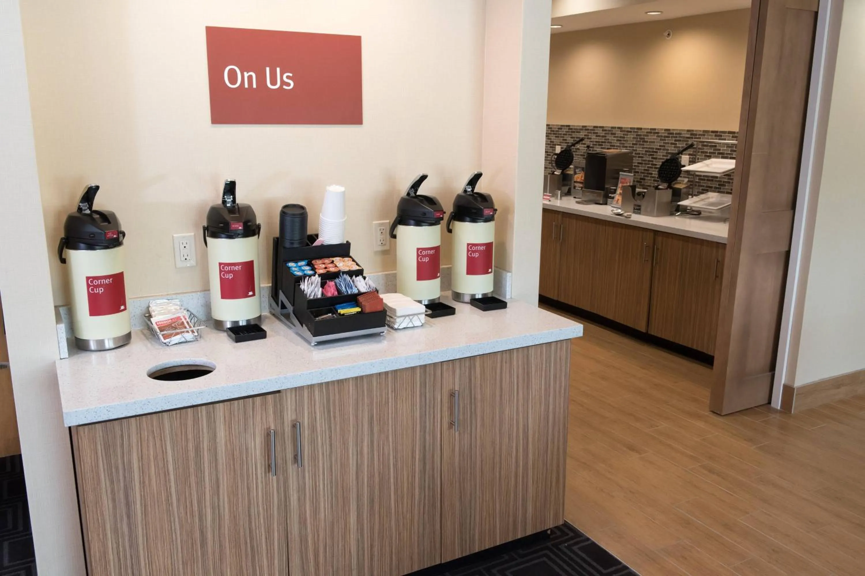 Restaurant/places to eat in TownePlace Suites by Marriott Battle Creek