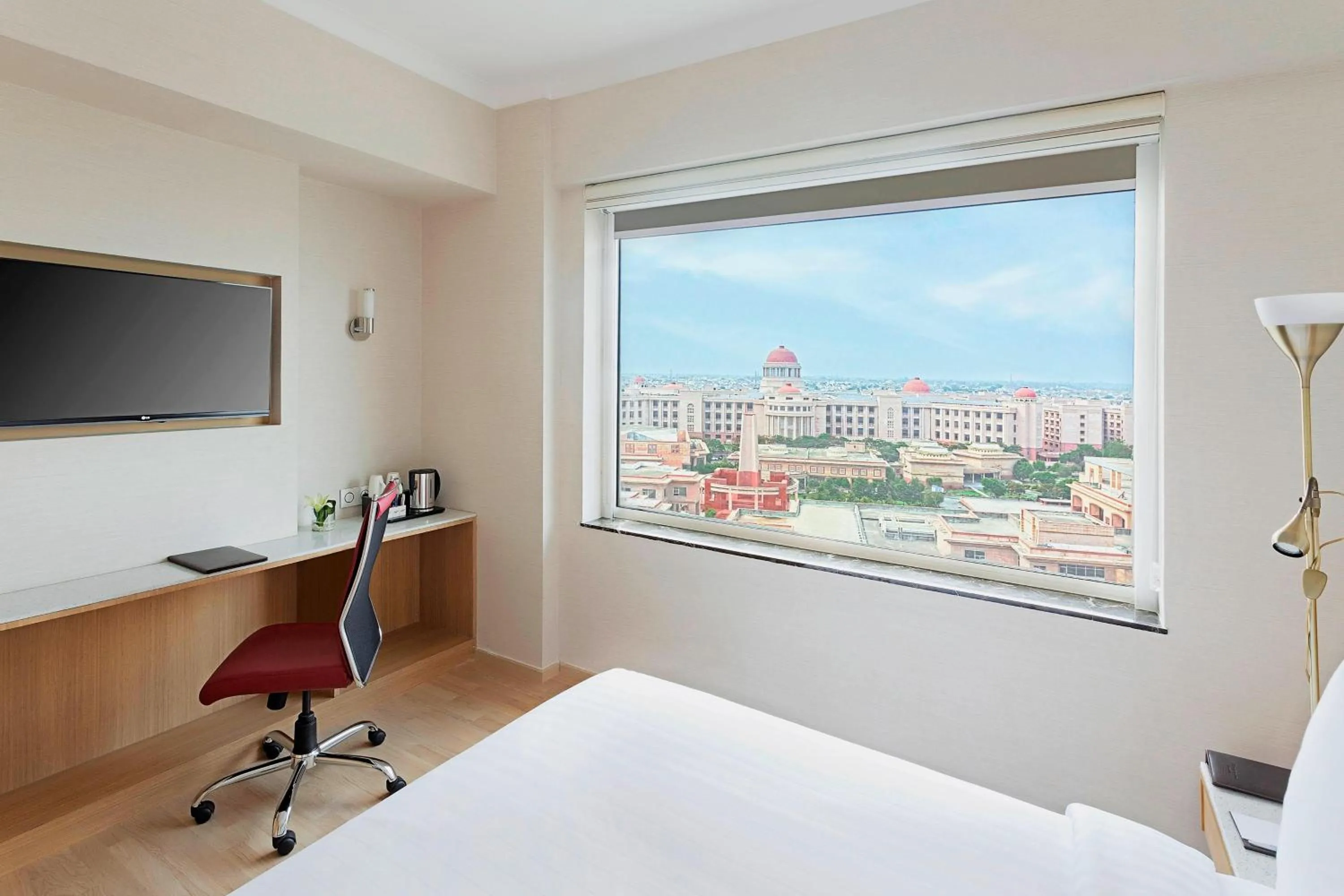 Photo of the whole room, Bed in Fairfield by Marriott Lucknow