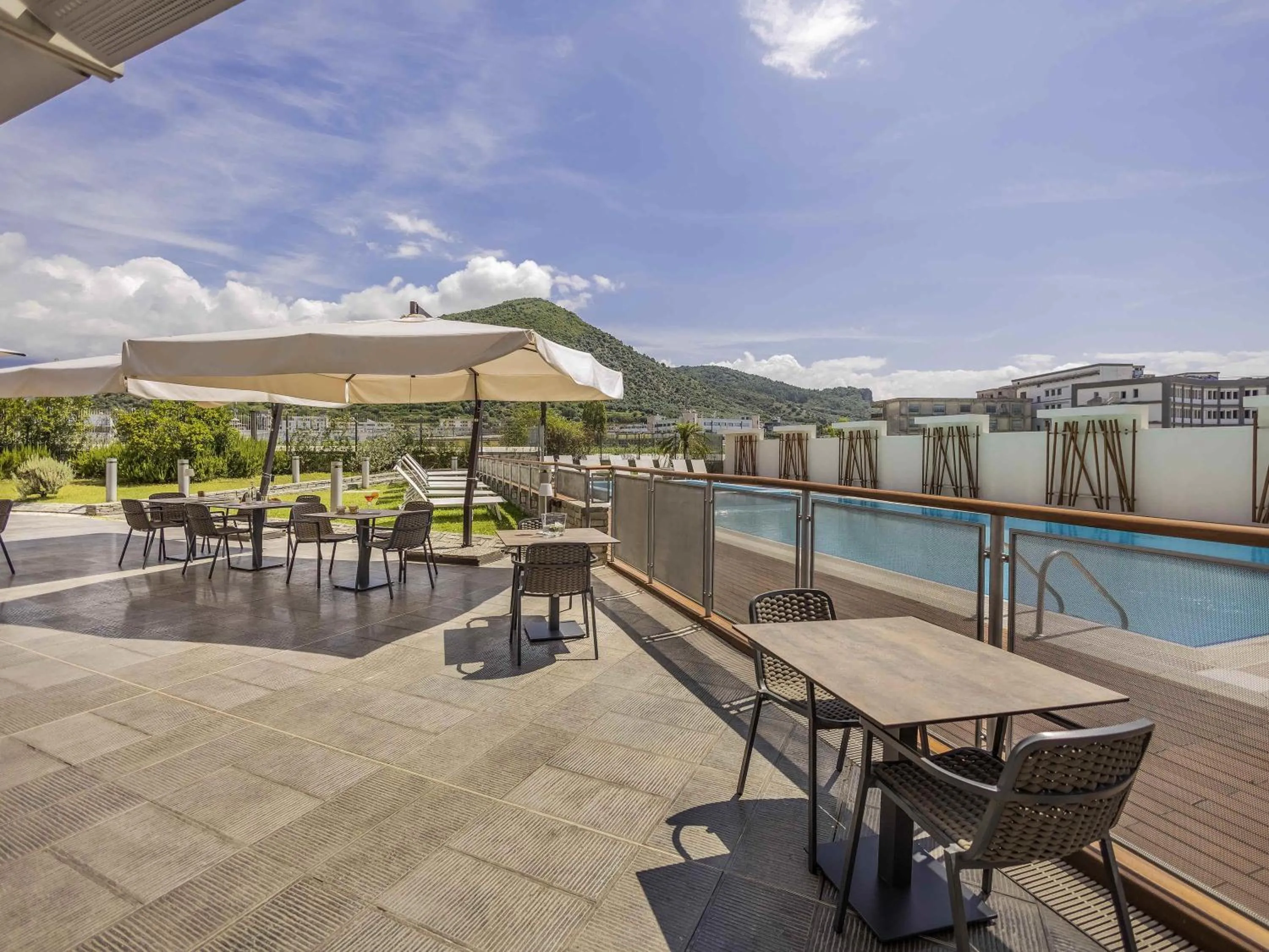 Property building in Novotel Salerno Est Arechi