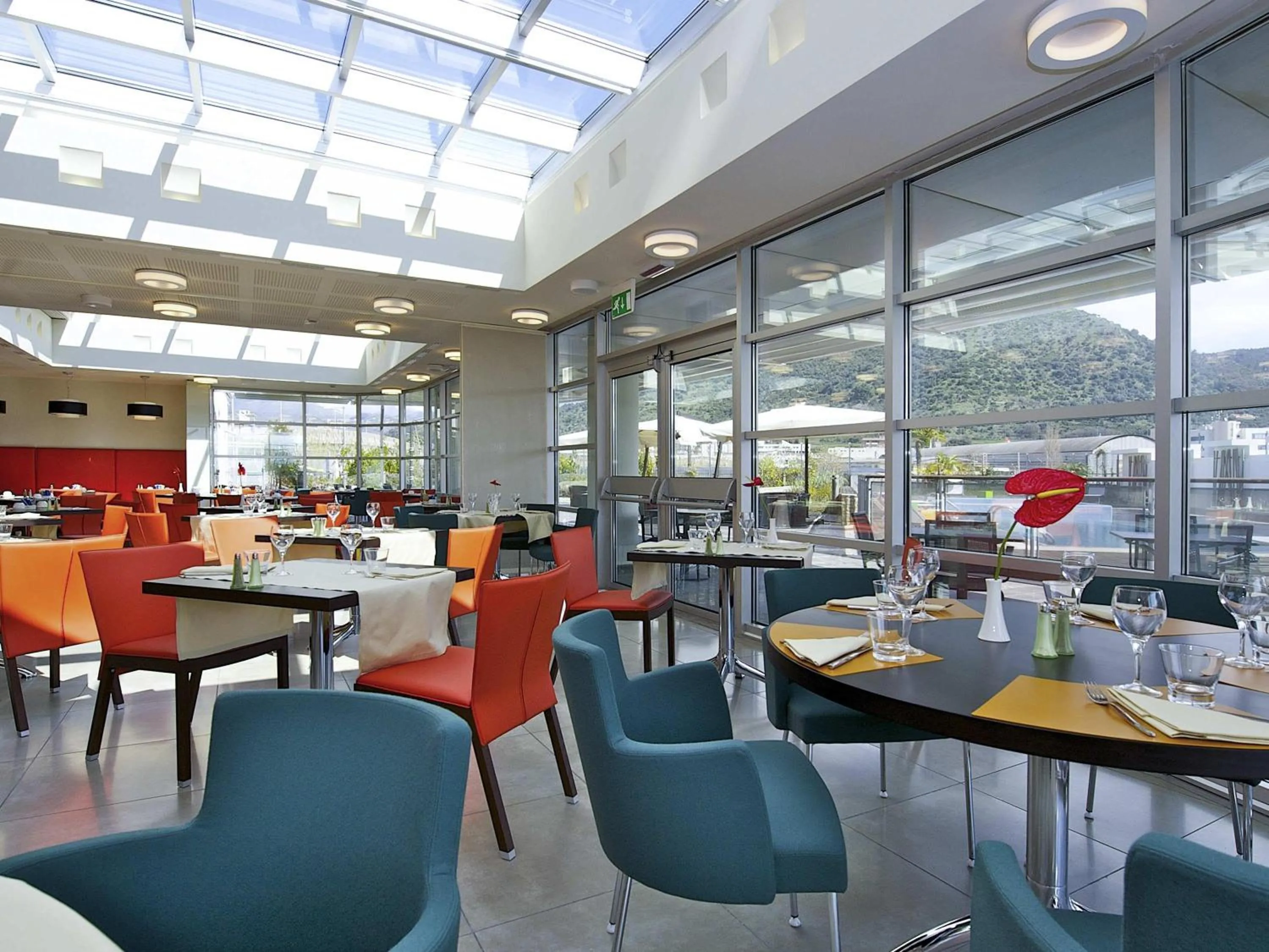 Restaurant/places to eat in Novotel Salerno Est Arechi